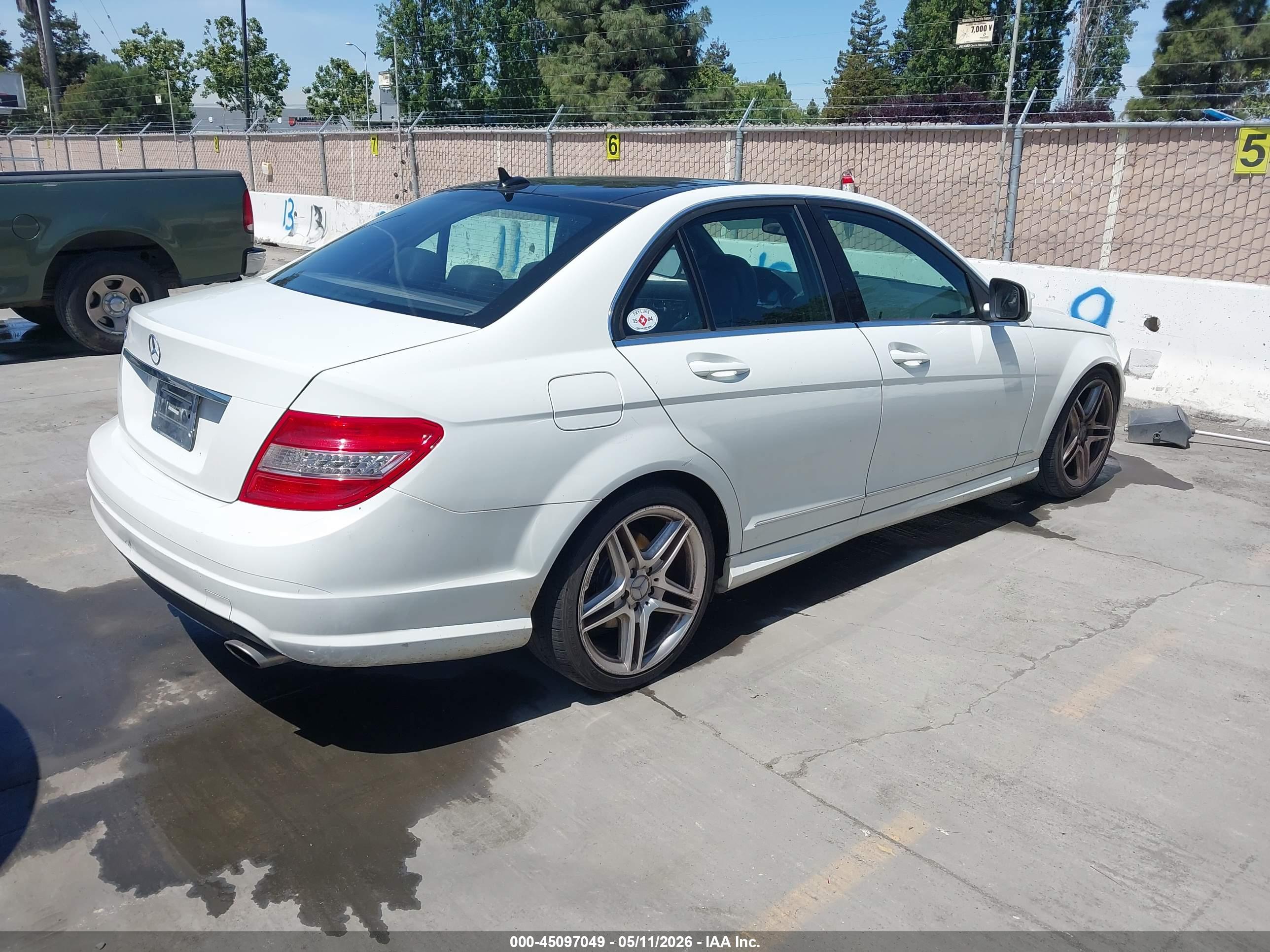 MERCEDES-BENZ C image 4