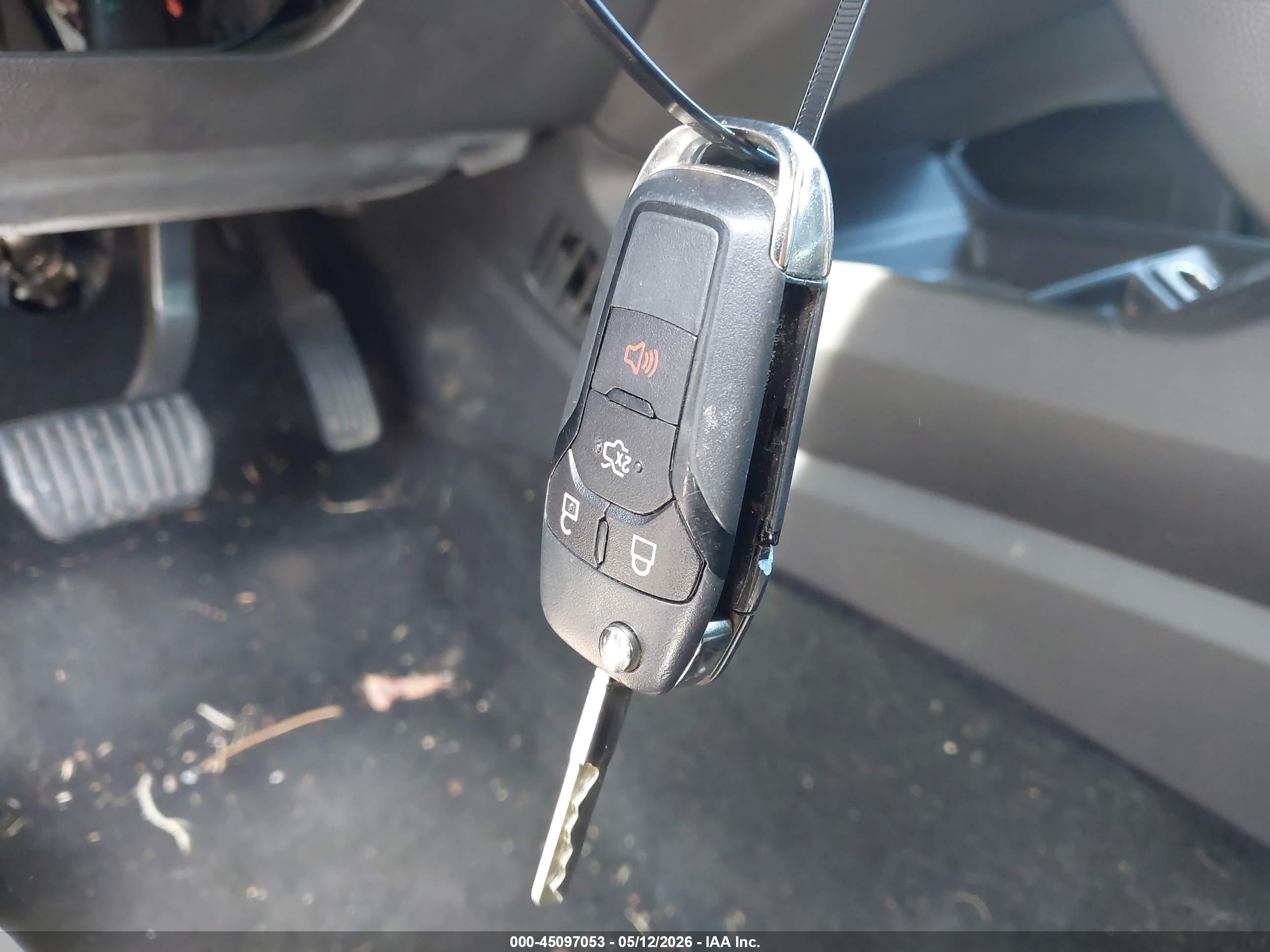 FORD FUSION image 11