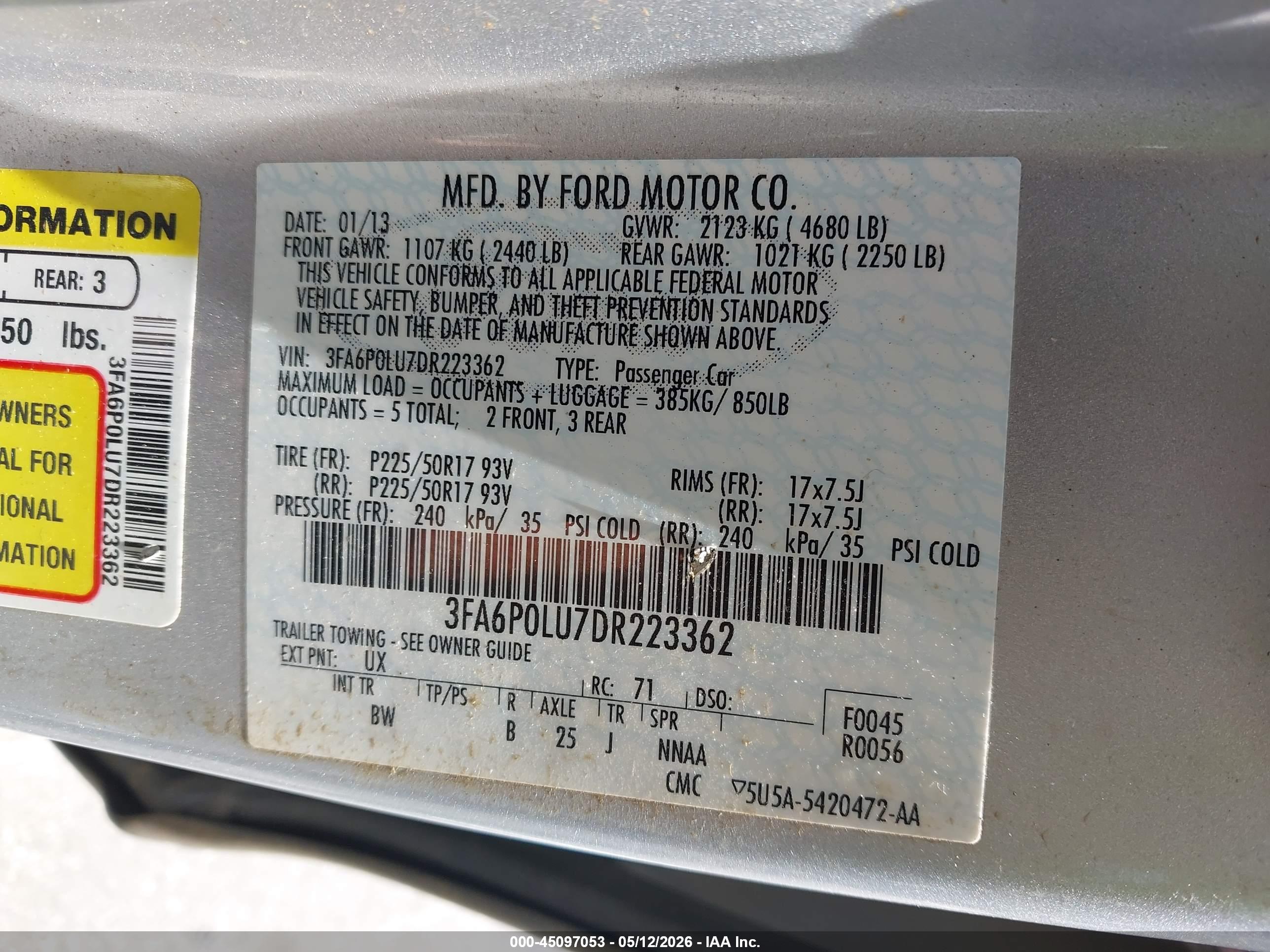 FORD FUSION image 9