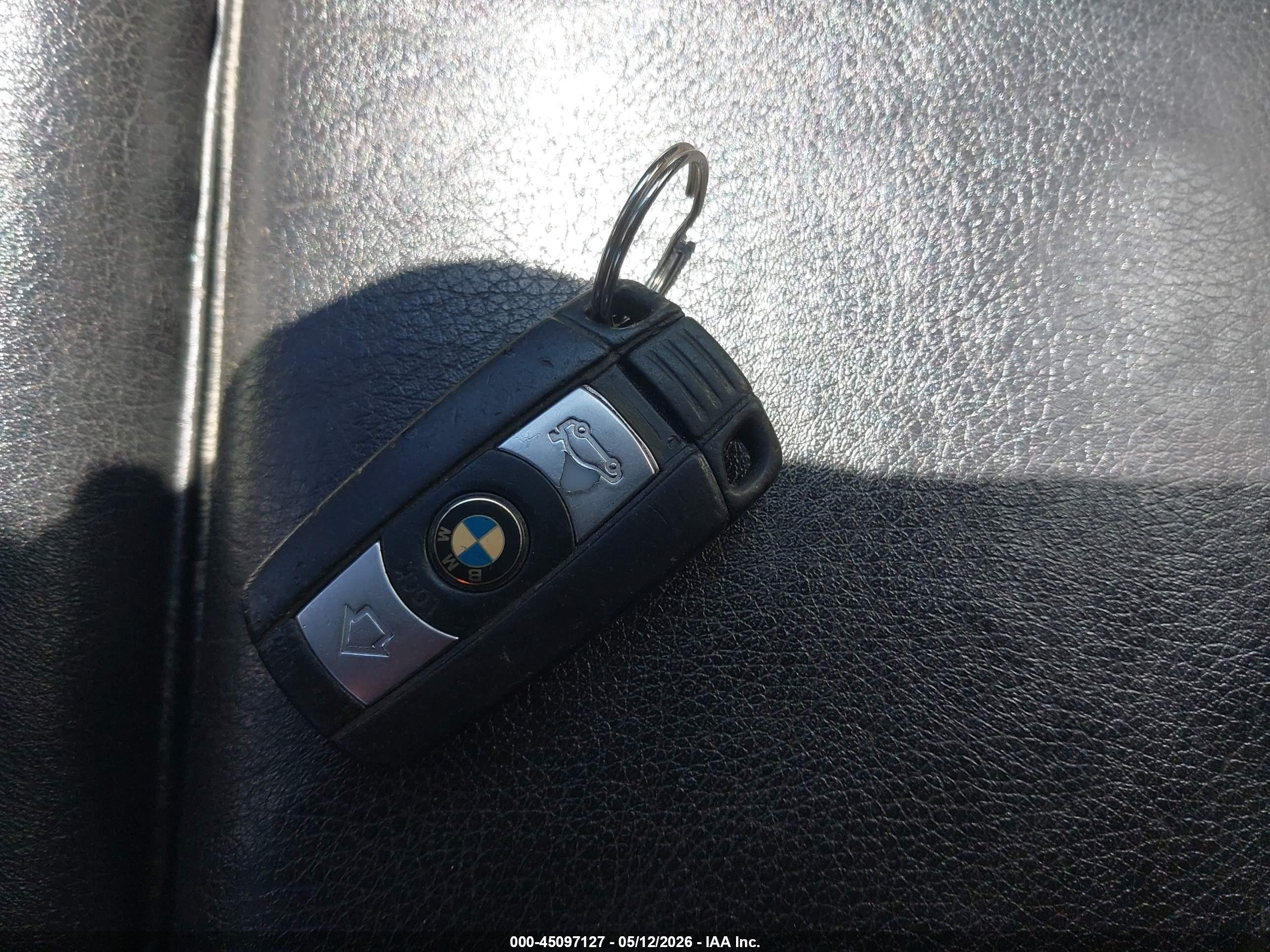 BMW 328I image 11