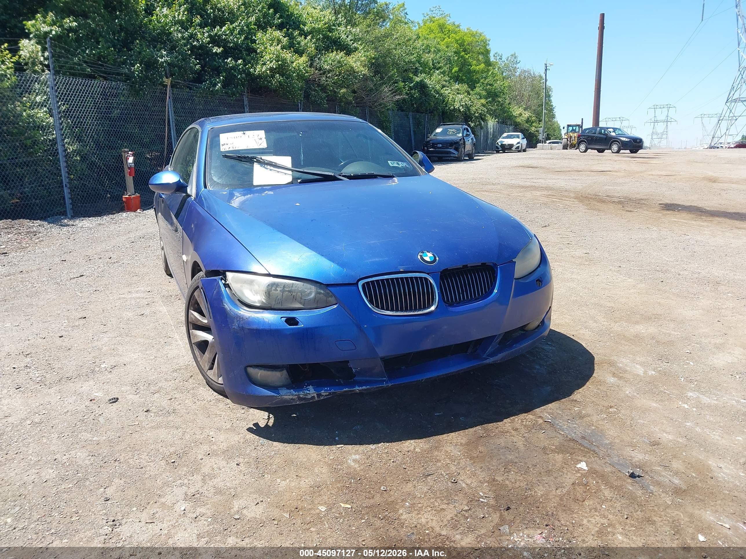 BMW 328I image 6