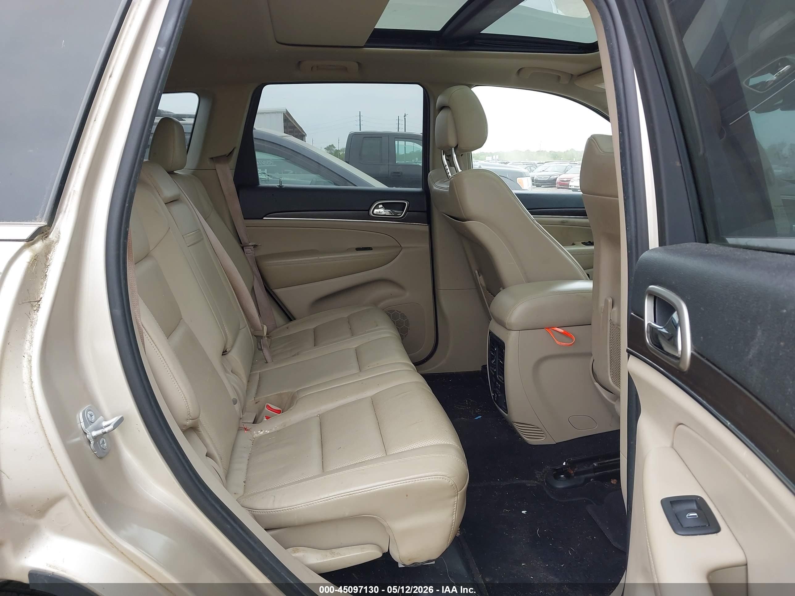 JEEP GRAND image 8