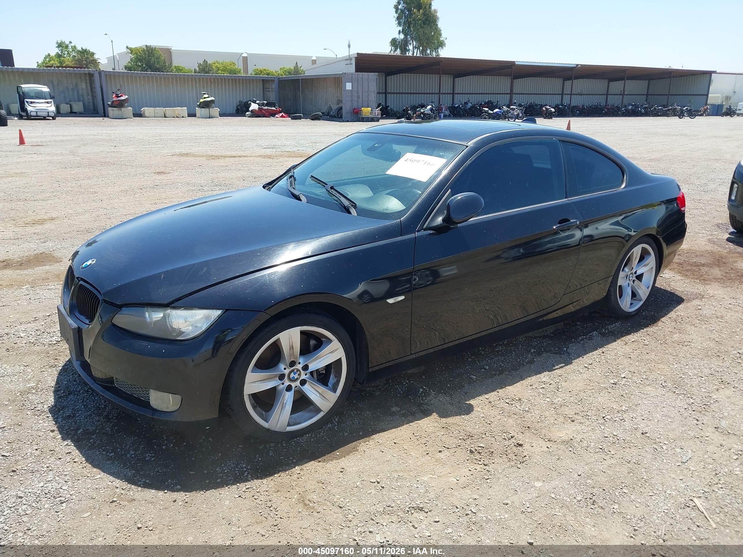 BMW 335I image 2
