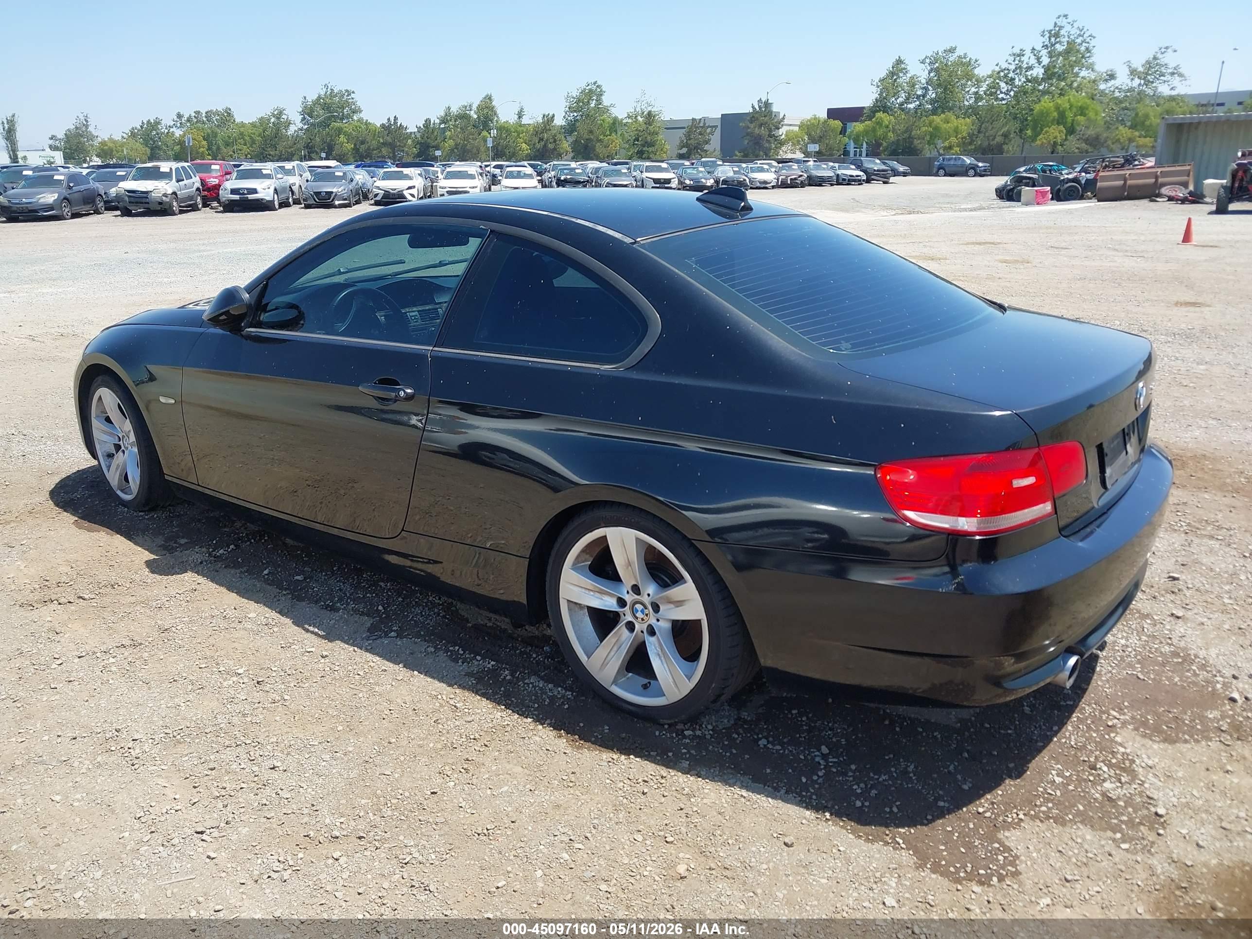 BMW 335I image 3