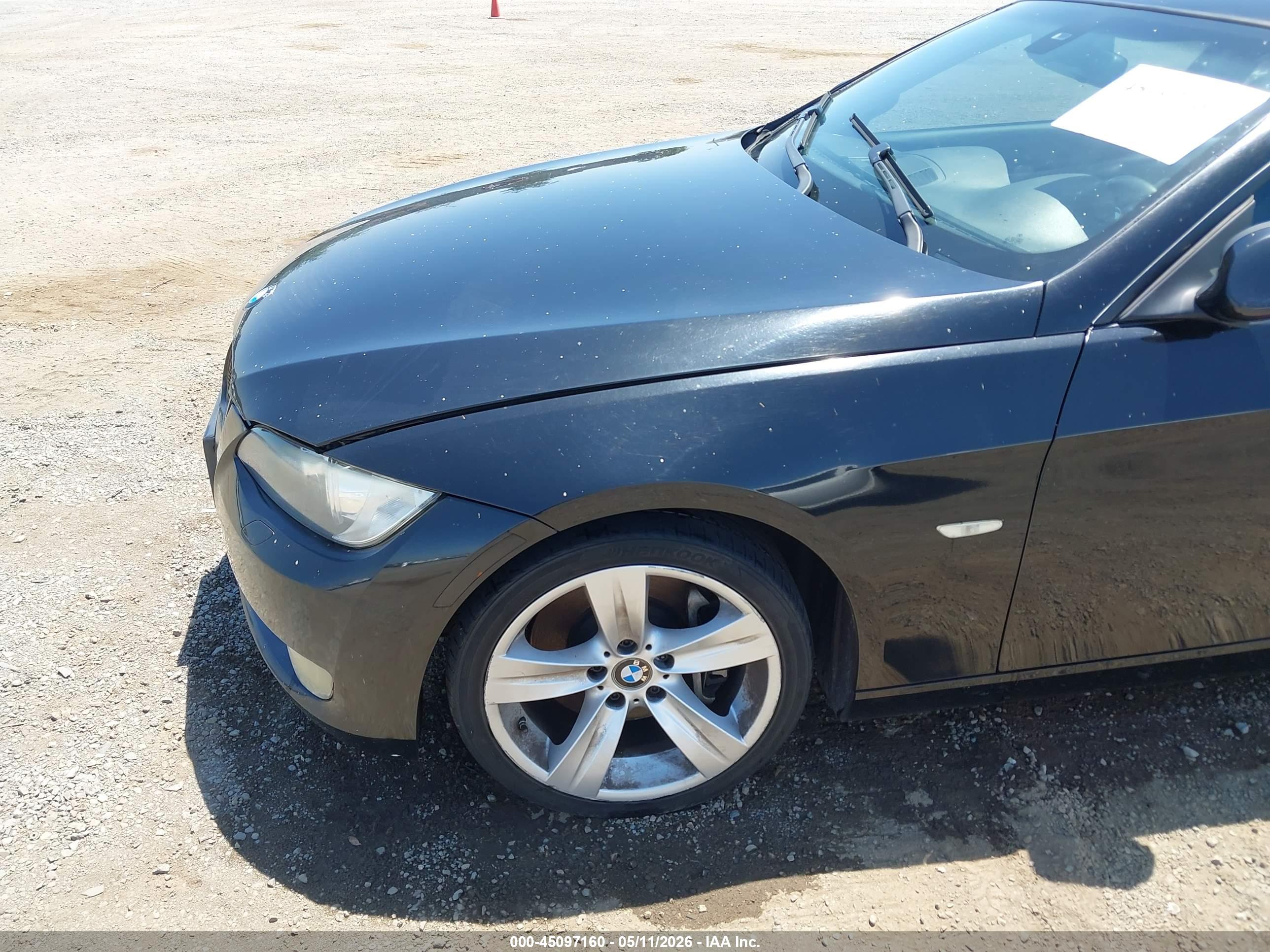 BMW 335I image 6