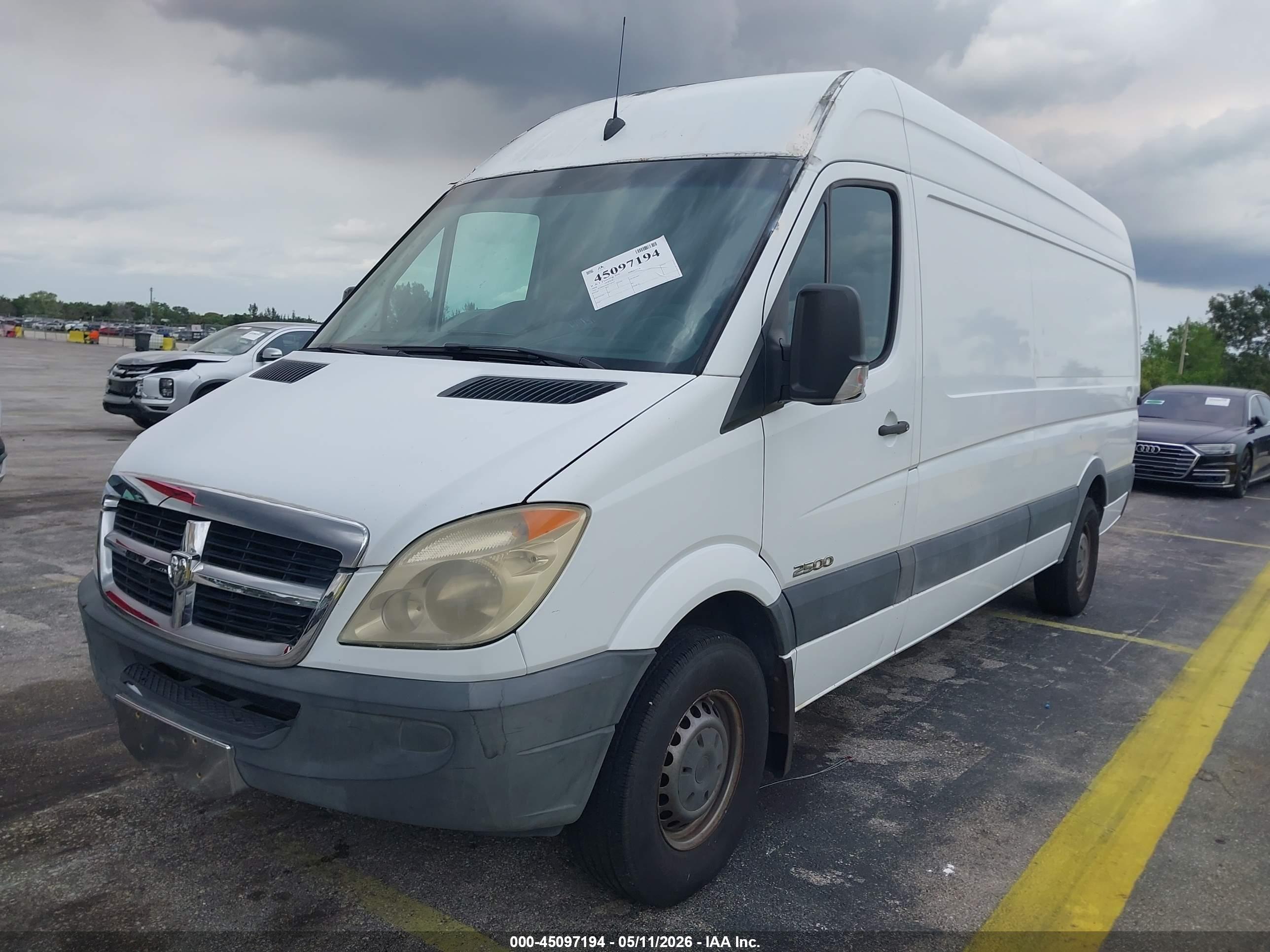 DODGE SPRINTER image 2