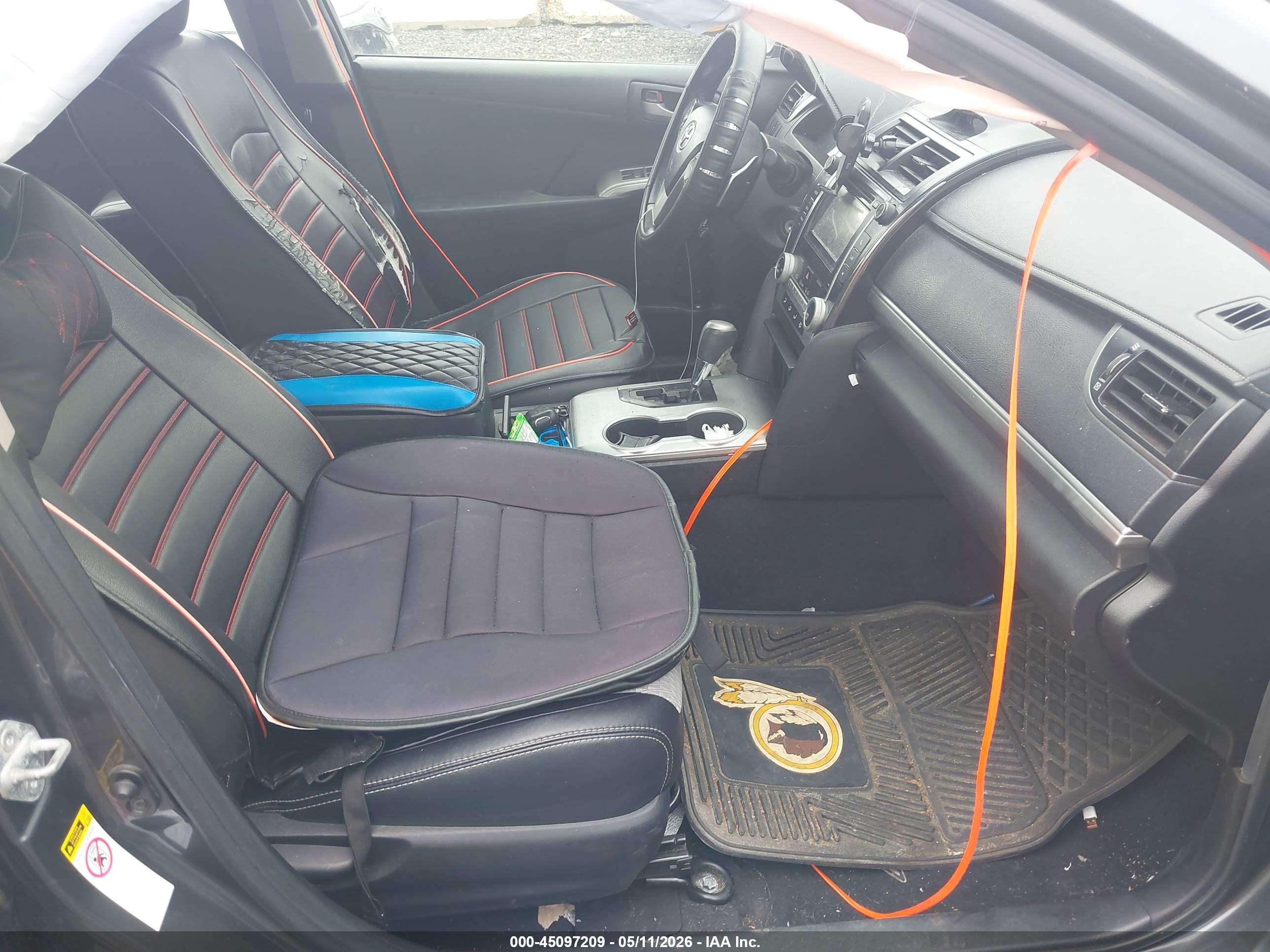 TOYOTA CAMRY image 5