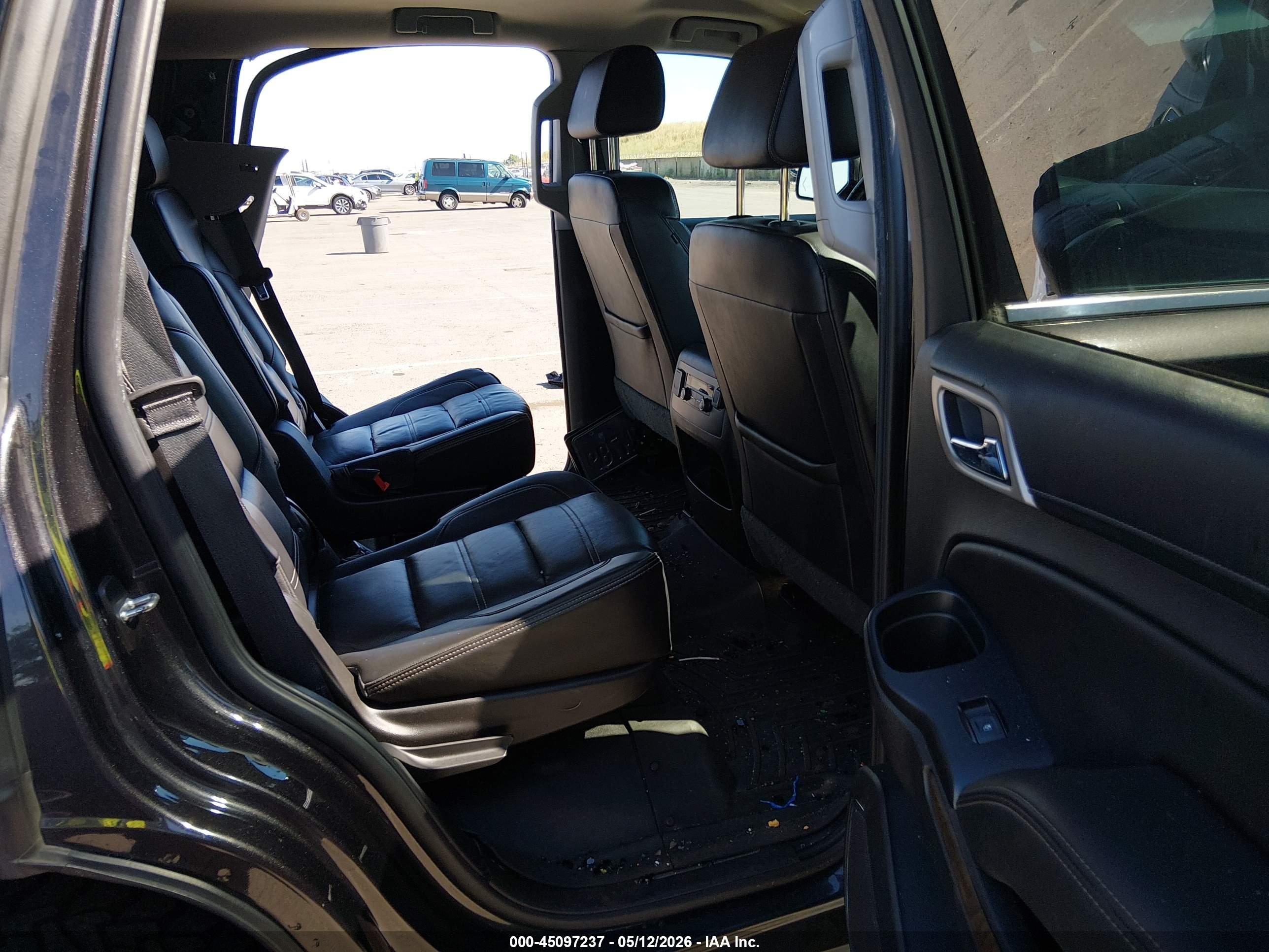 GMC YUKON image 8