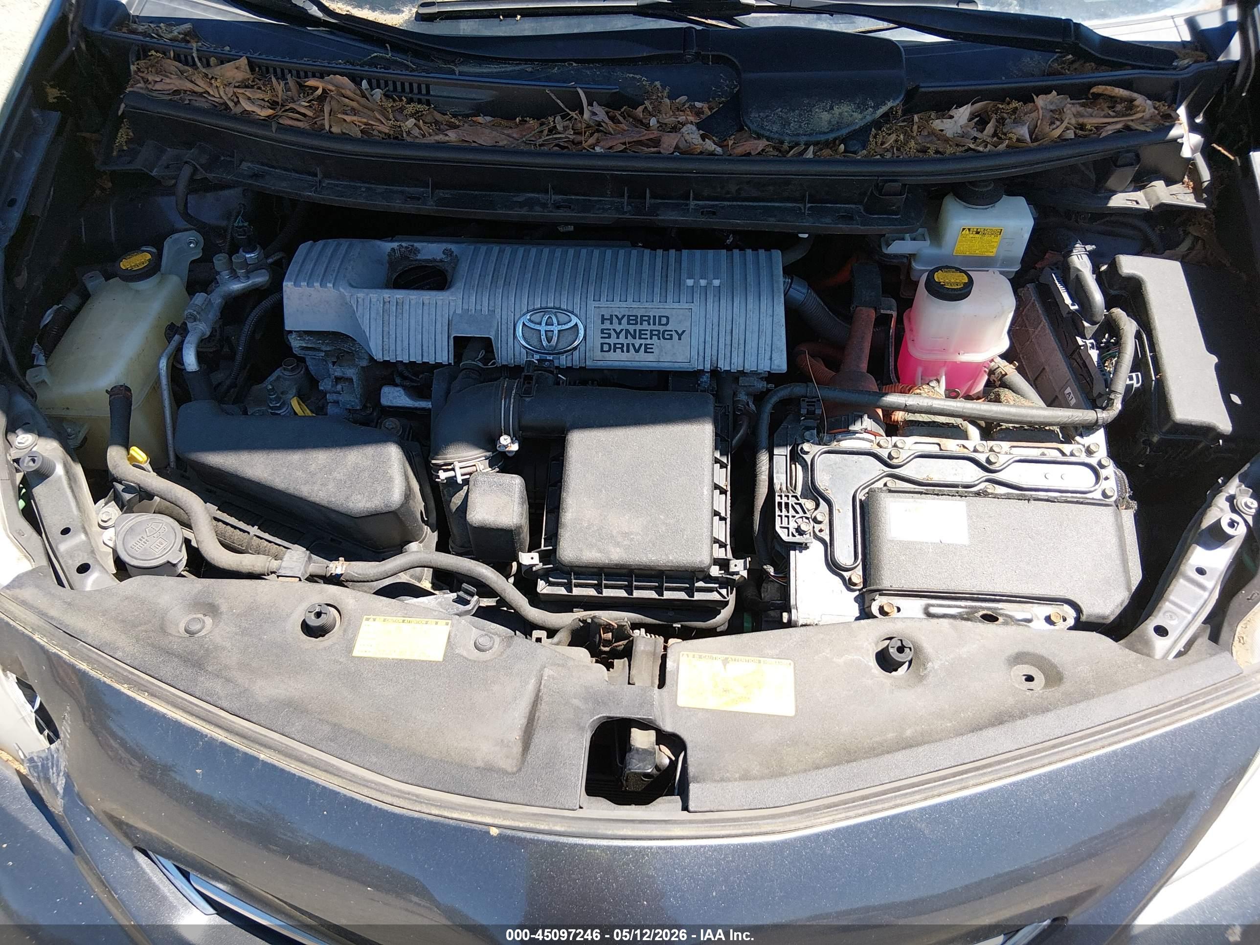 TOYOTA PRIUS image 10