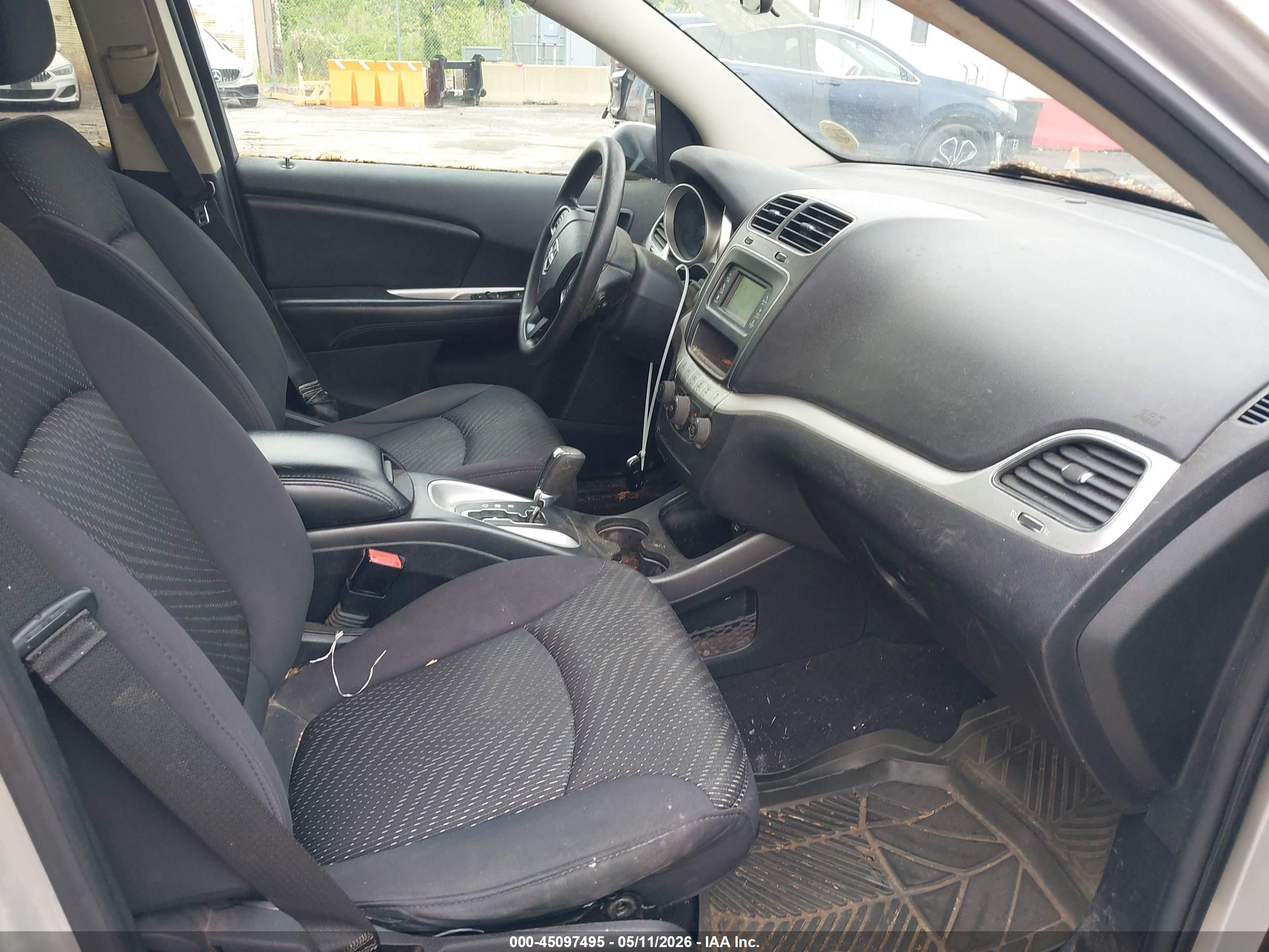 DODGE JOURNEY image 5