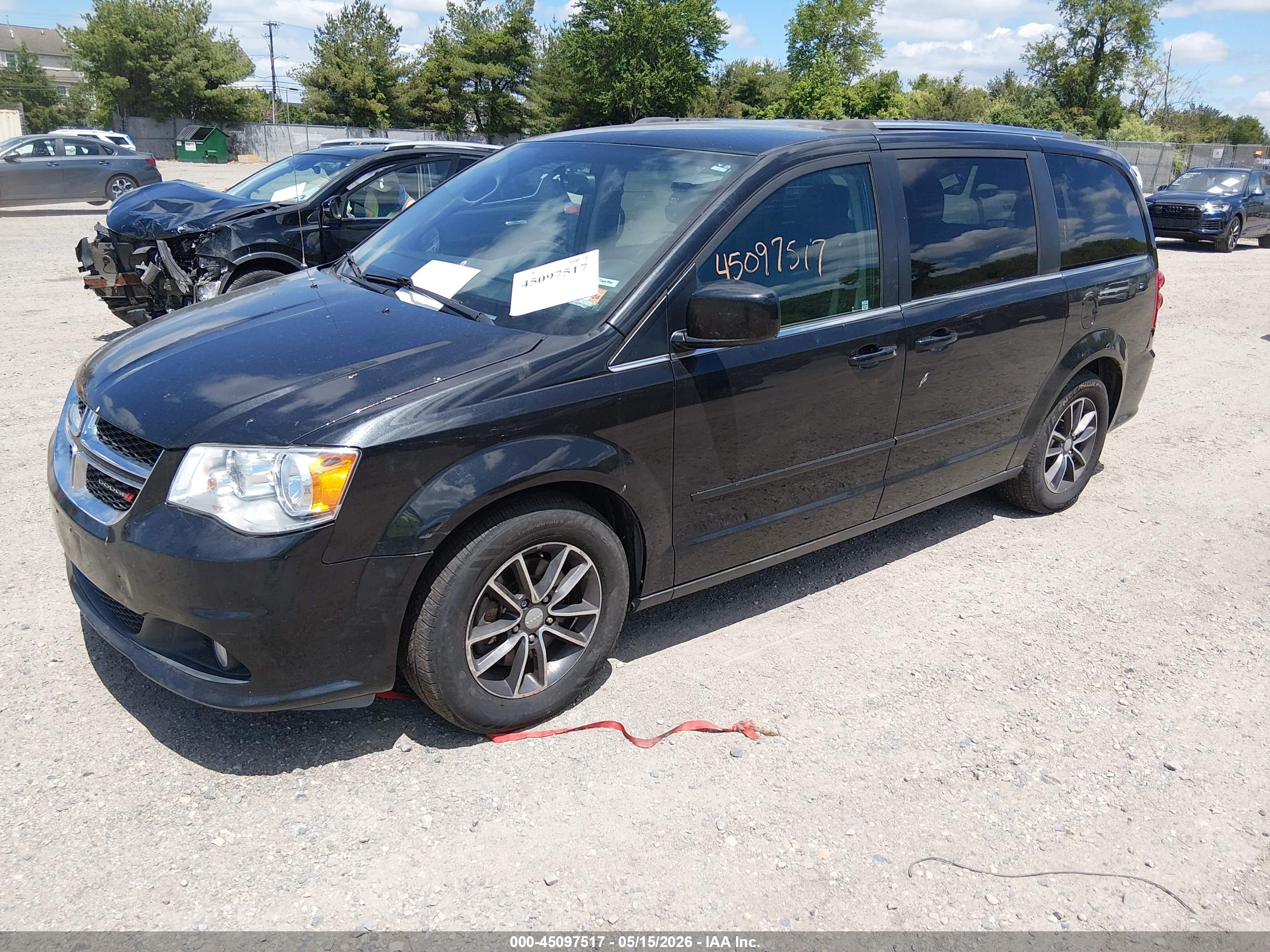 DODGE GRAND image 2