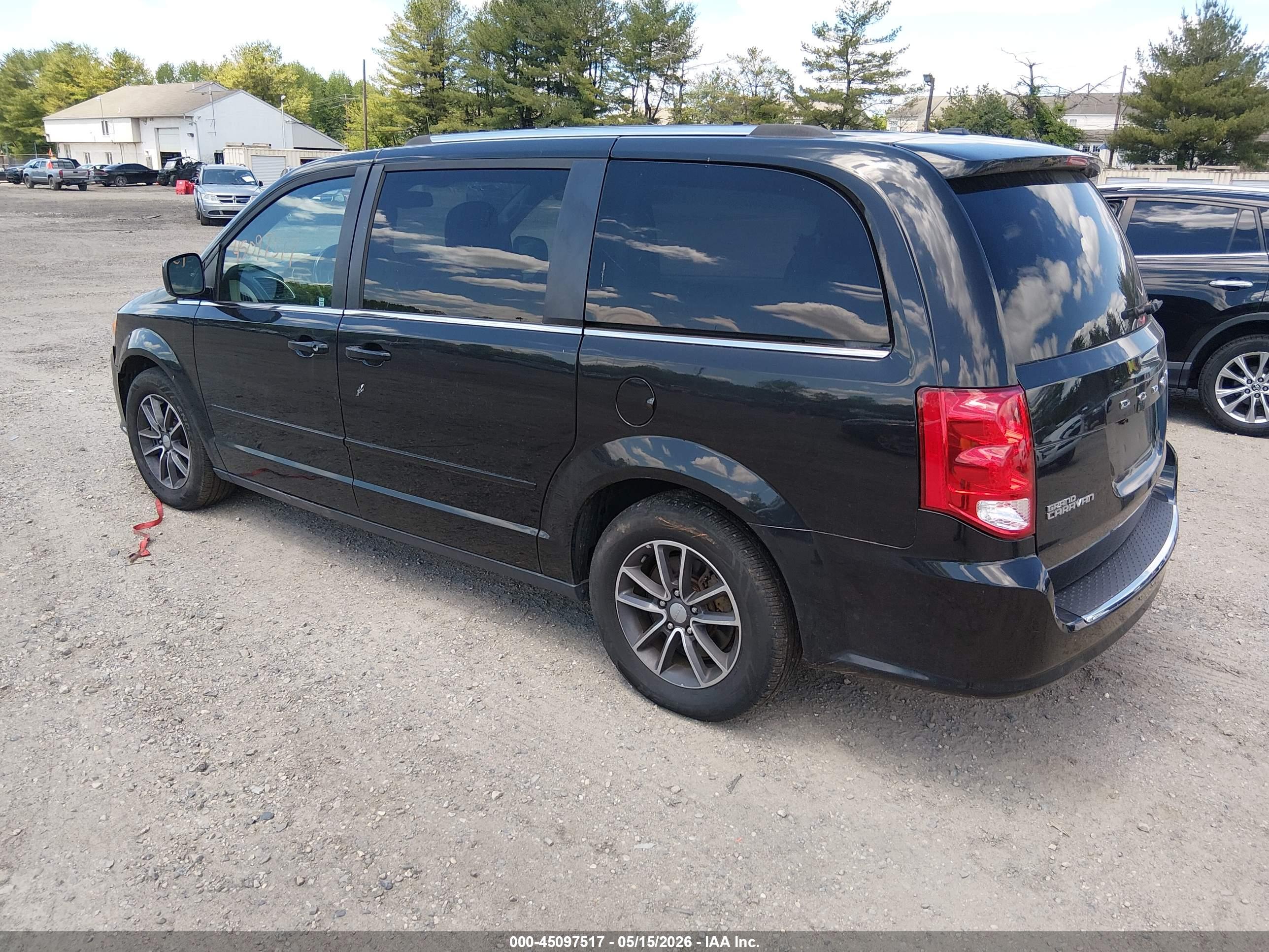 DODGE GRAND image 3