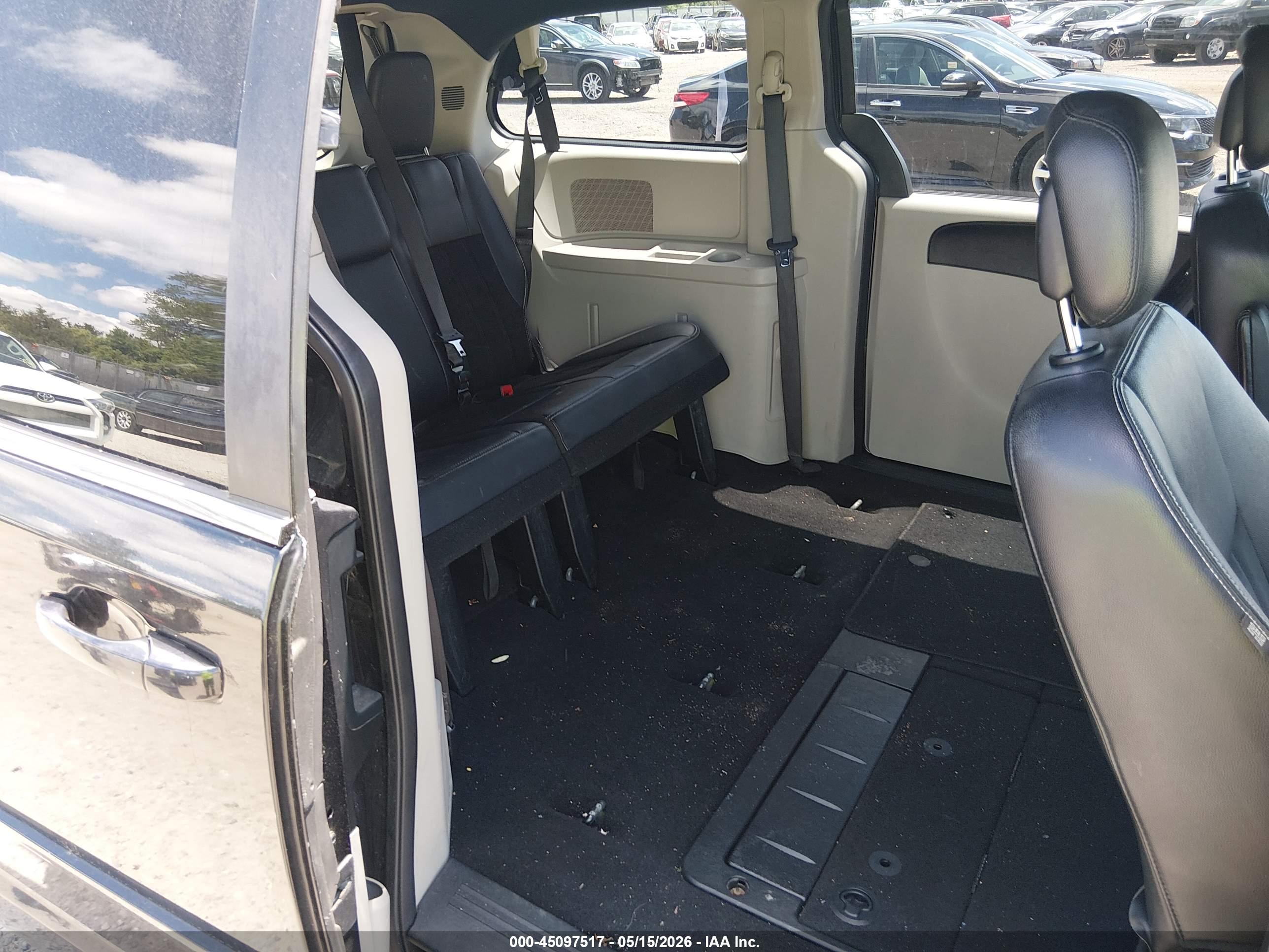DODGE GRAND image 8