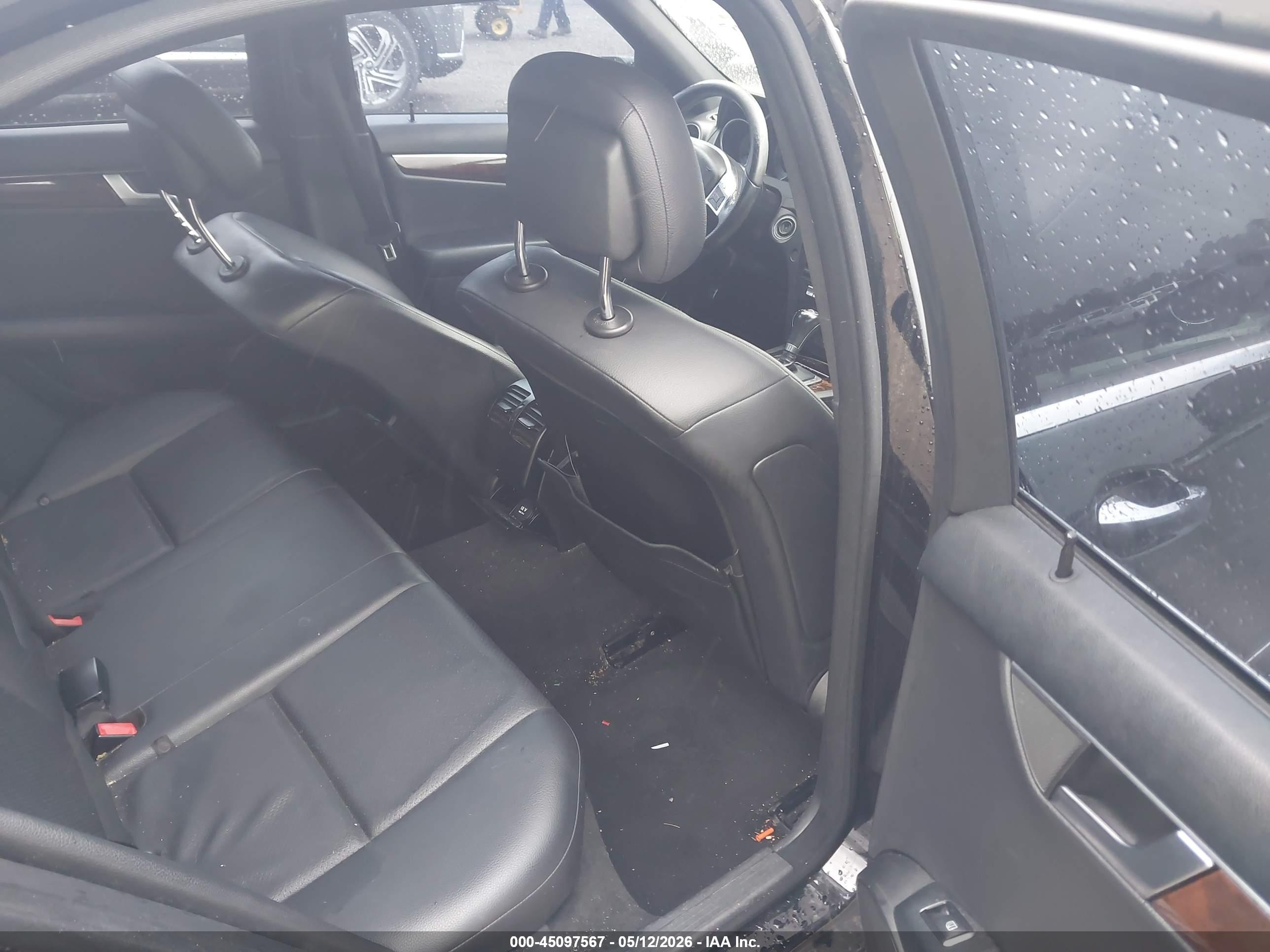 MERCEDES-BENZ C image 8