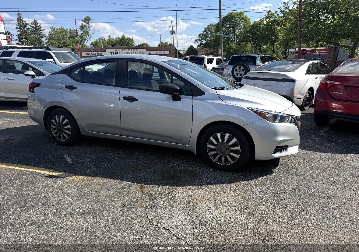 NISSAN VERSA image 4