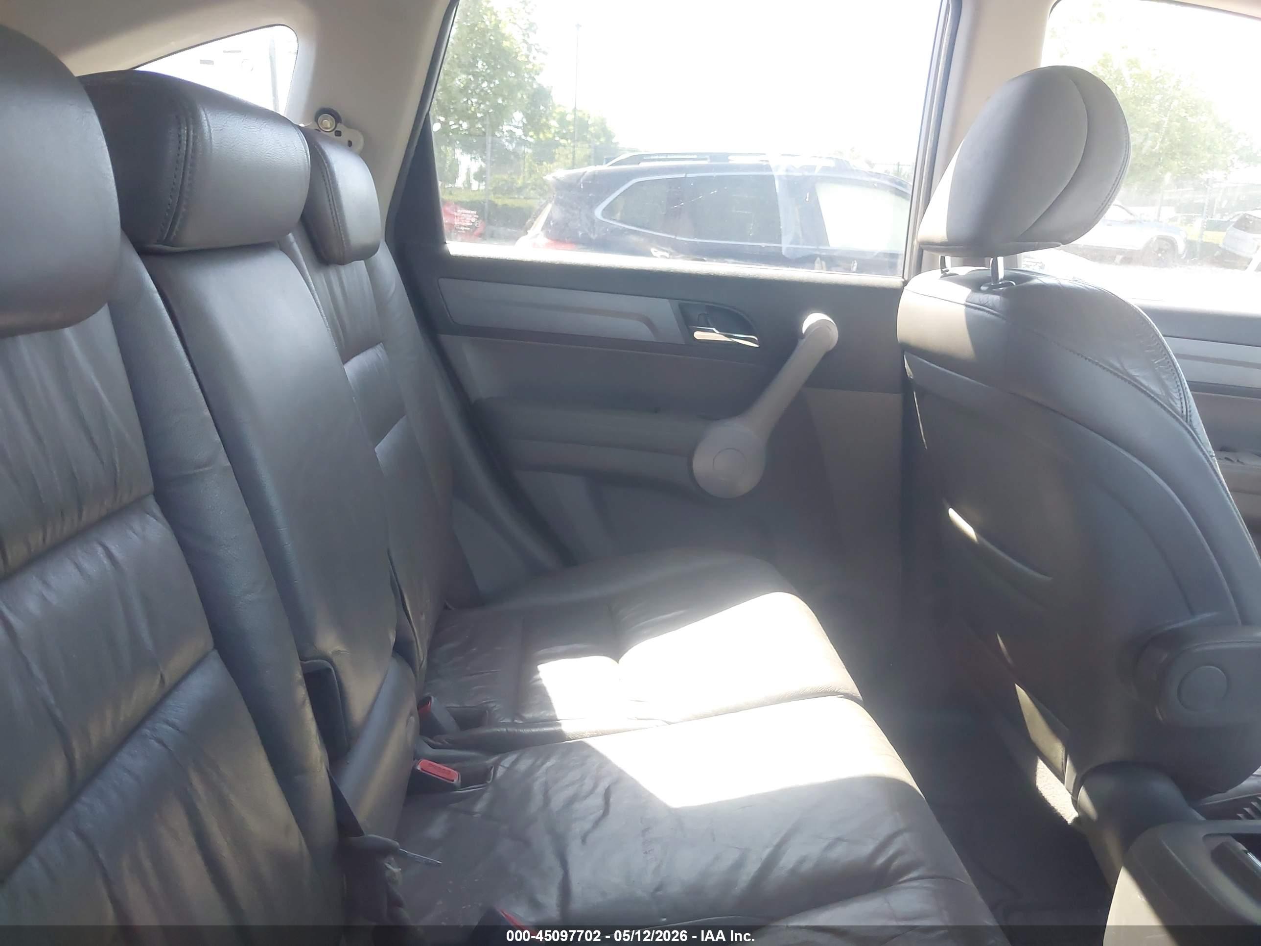 HONDA CR-V image 8