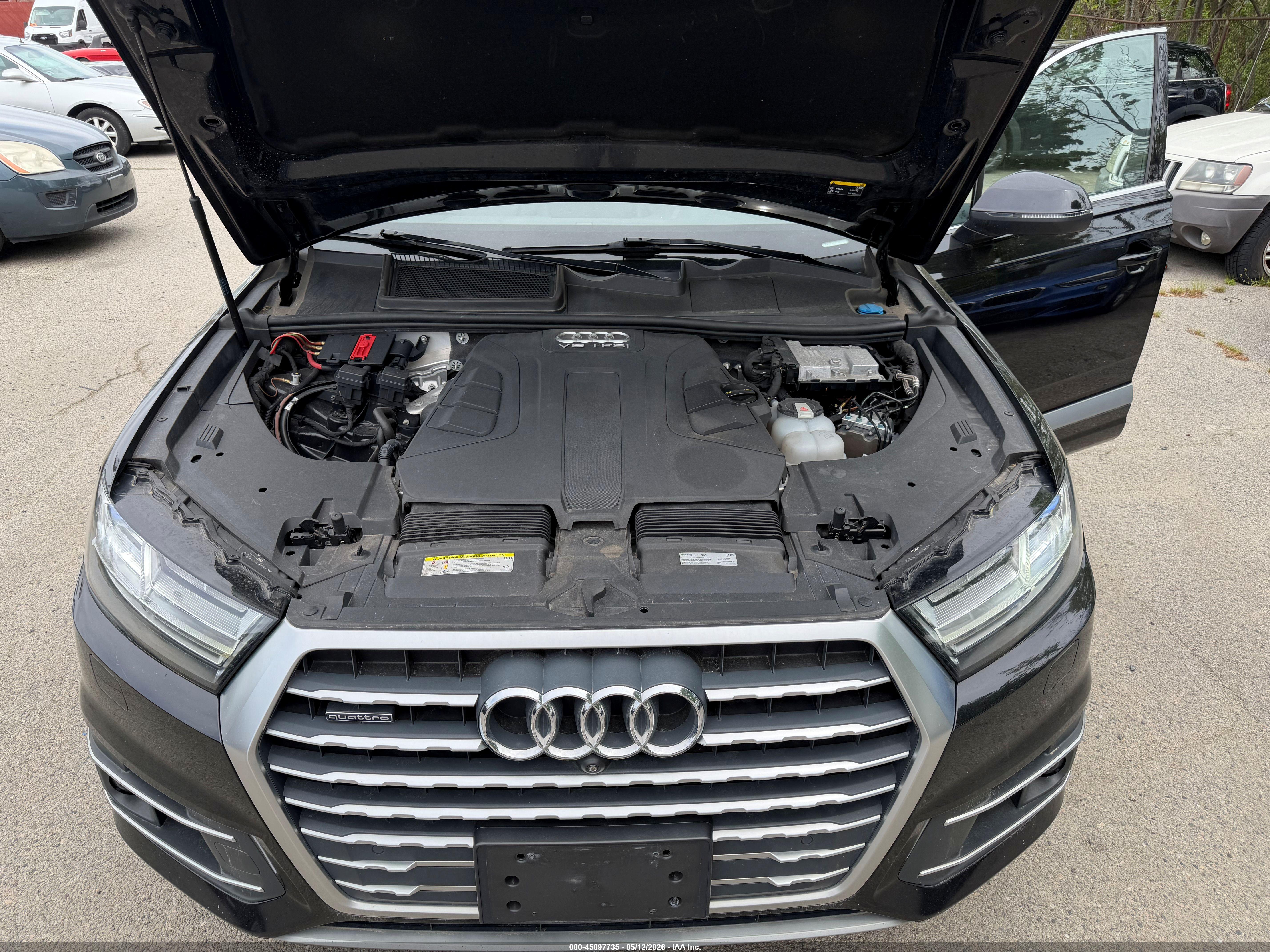AUDI Q7 image 10