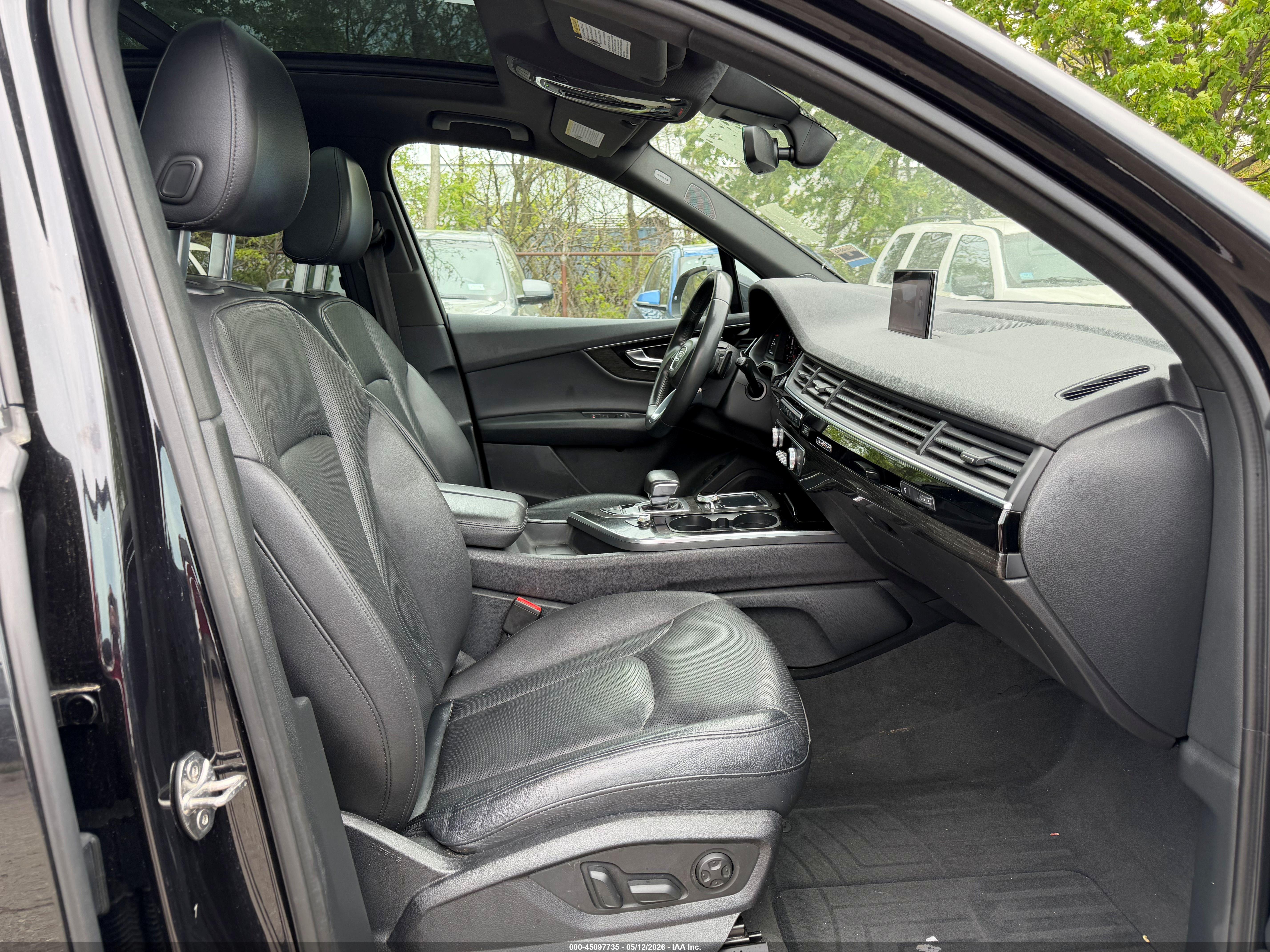 AUDI Q7 image 5