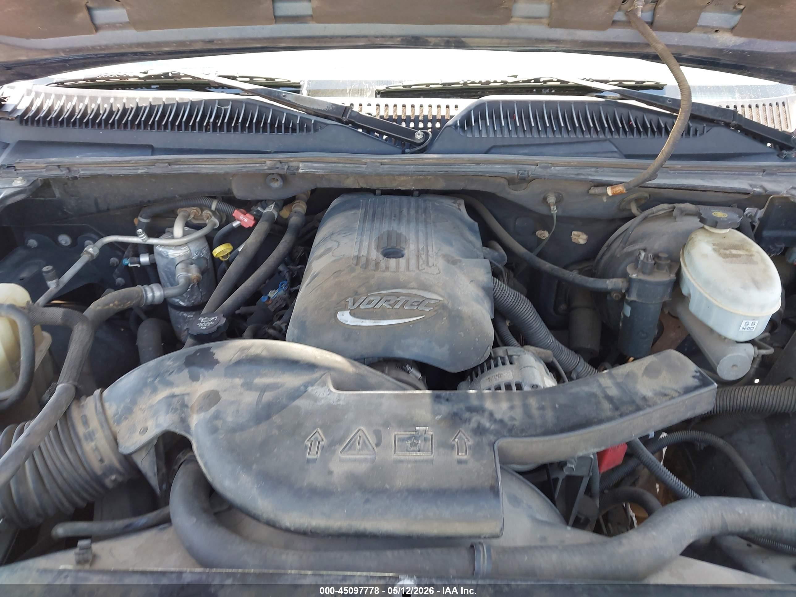 CHEVROLET TAHOE image 10