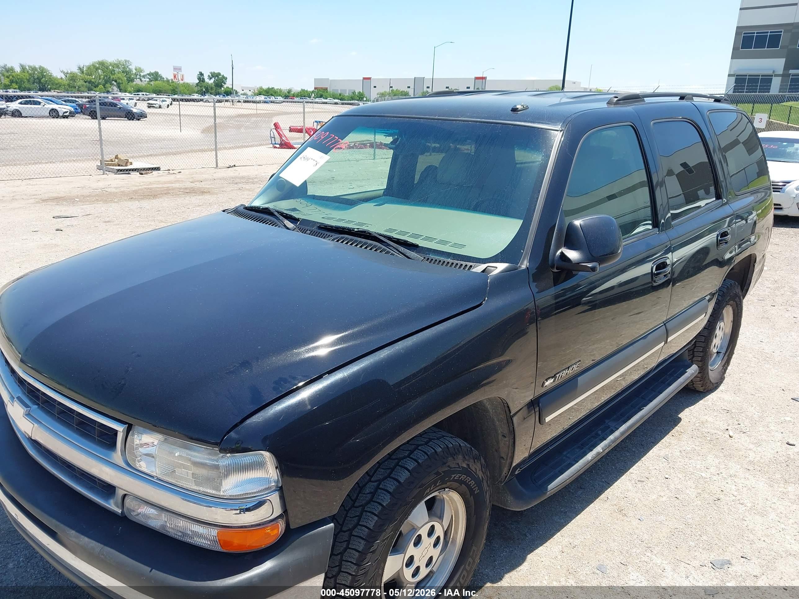 CHEVROLET TAHOE image 6