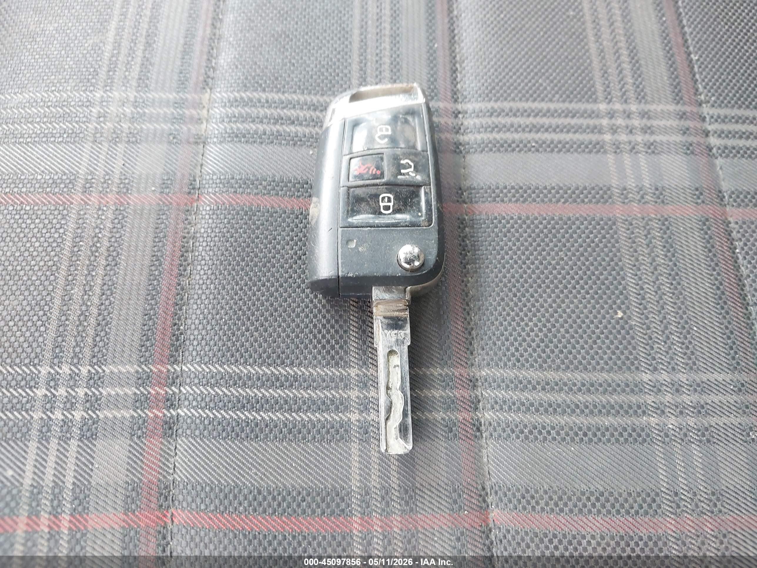 VOLKSWAGEN GOLF image 11