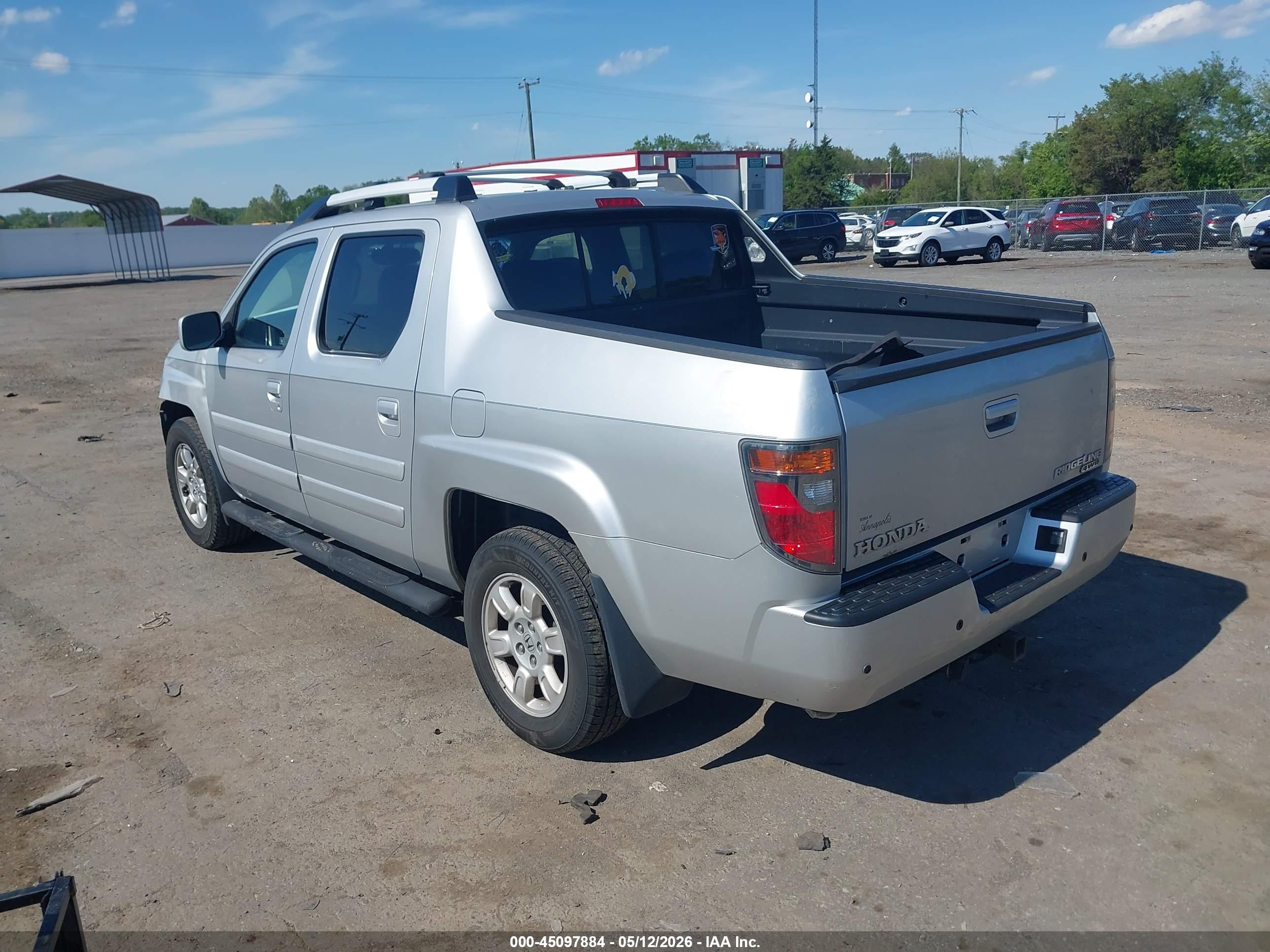 HONDA RIDGELINE image 3