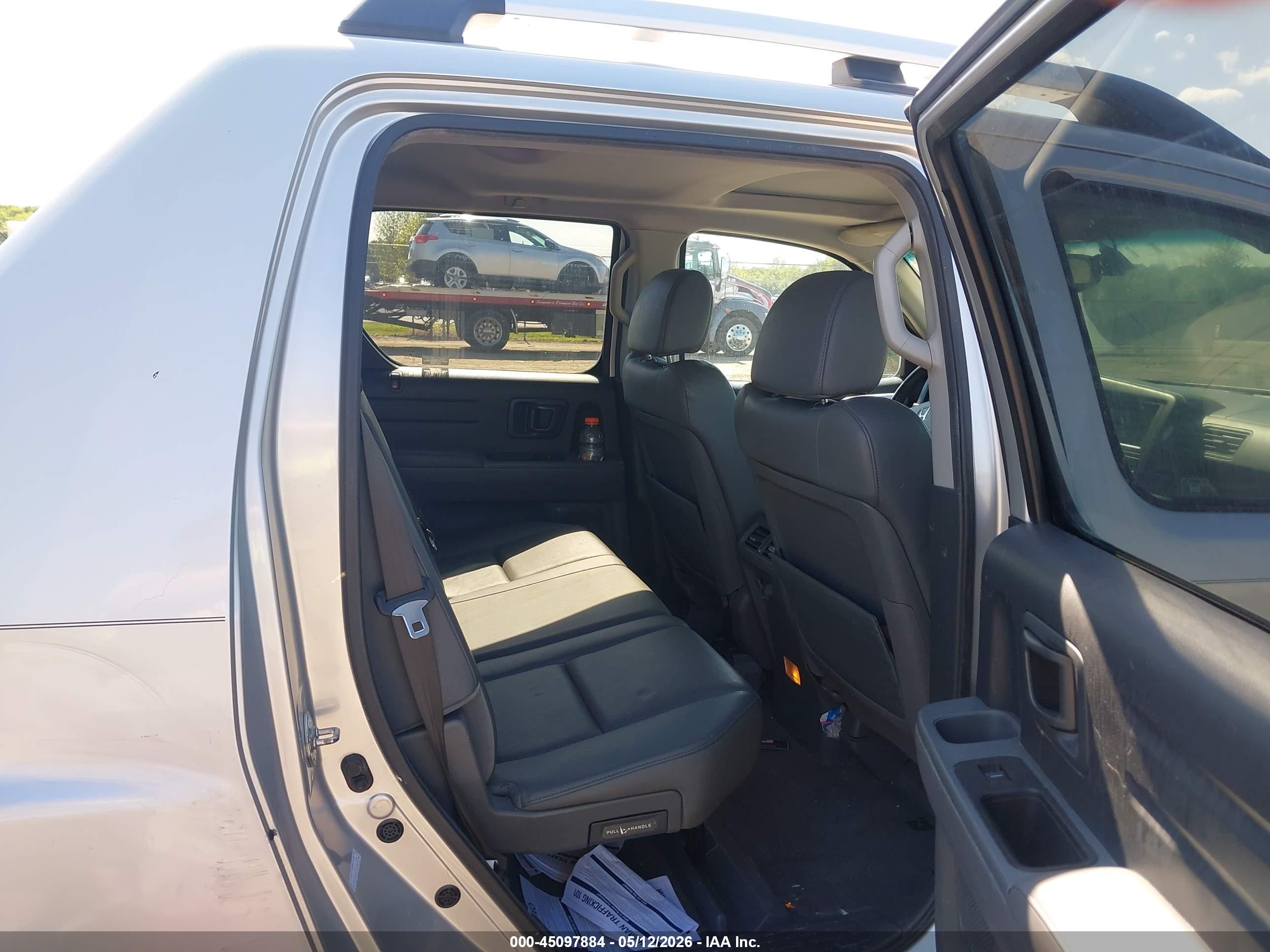 HONDA RIDGELINE image 8