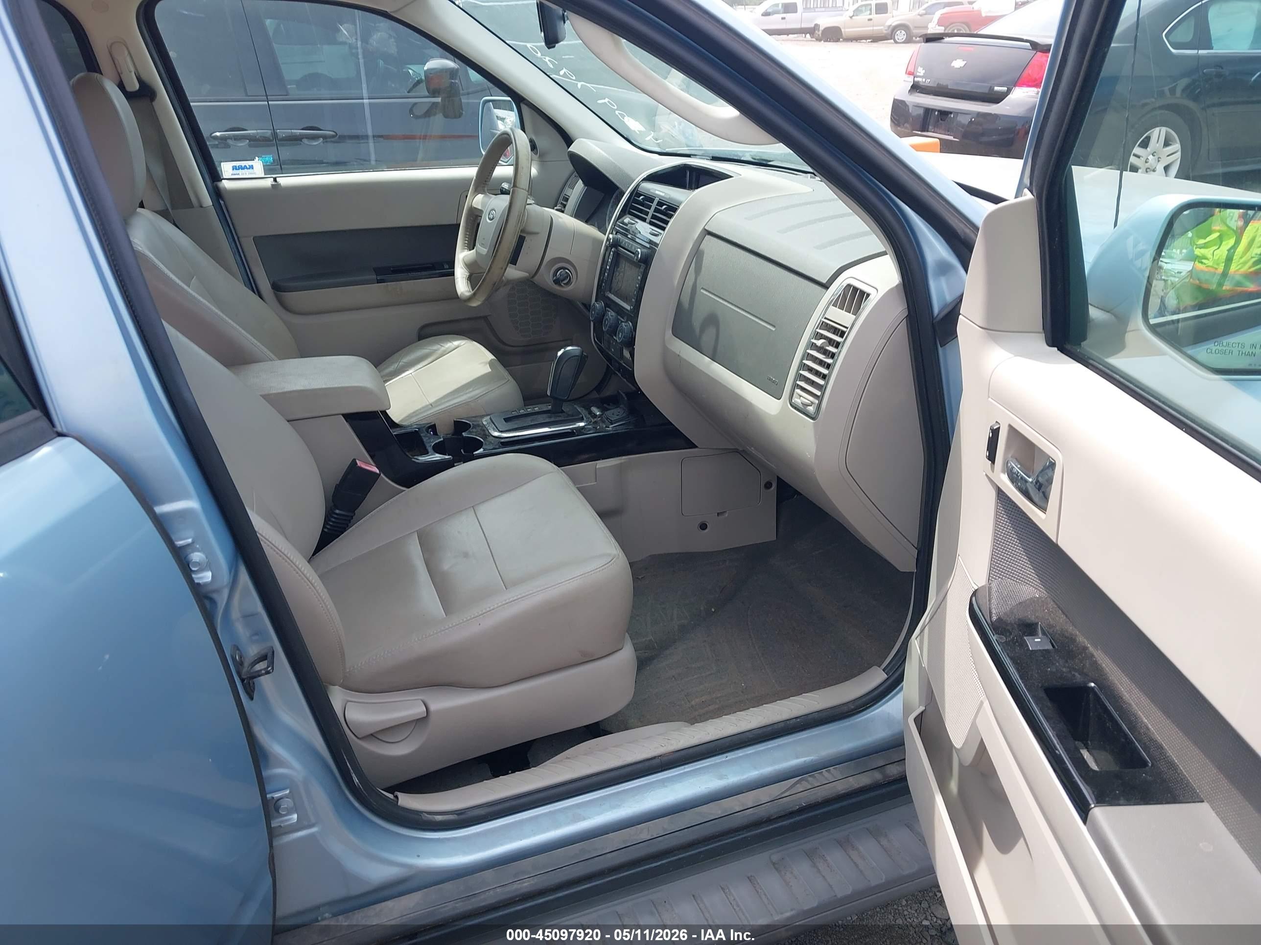 FORD ESCAPE image 5
