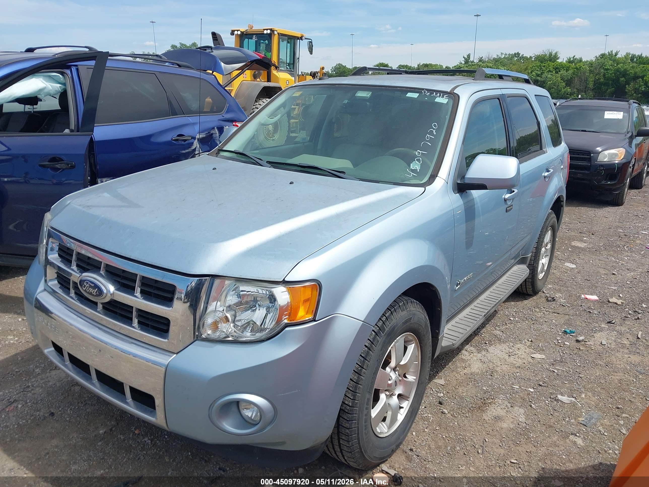 FORD ESCAPE image 6