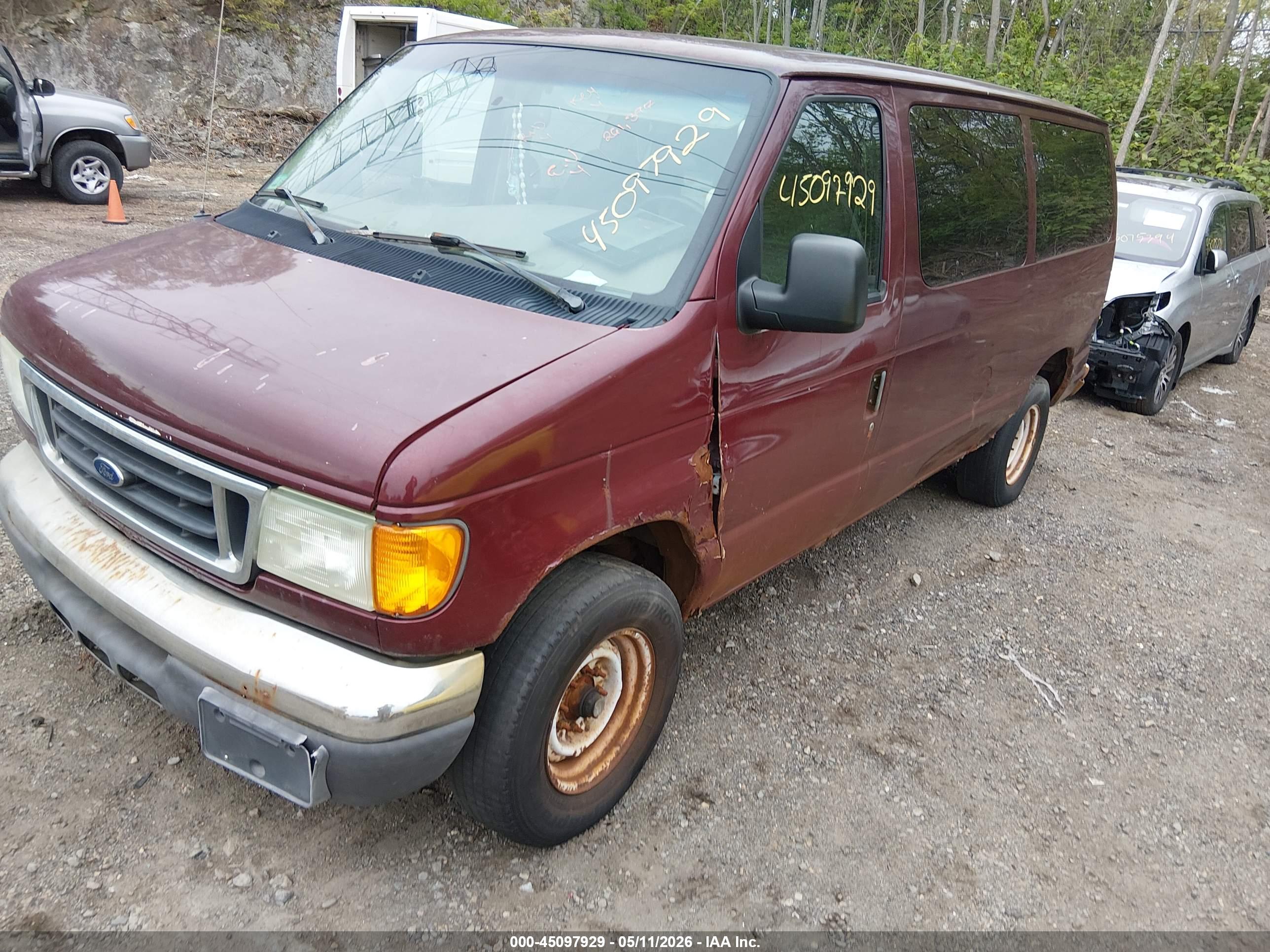 FORD E-350 image 2