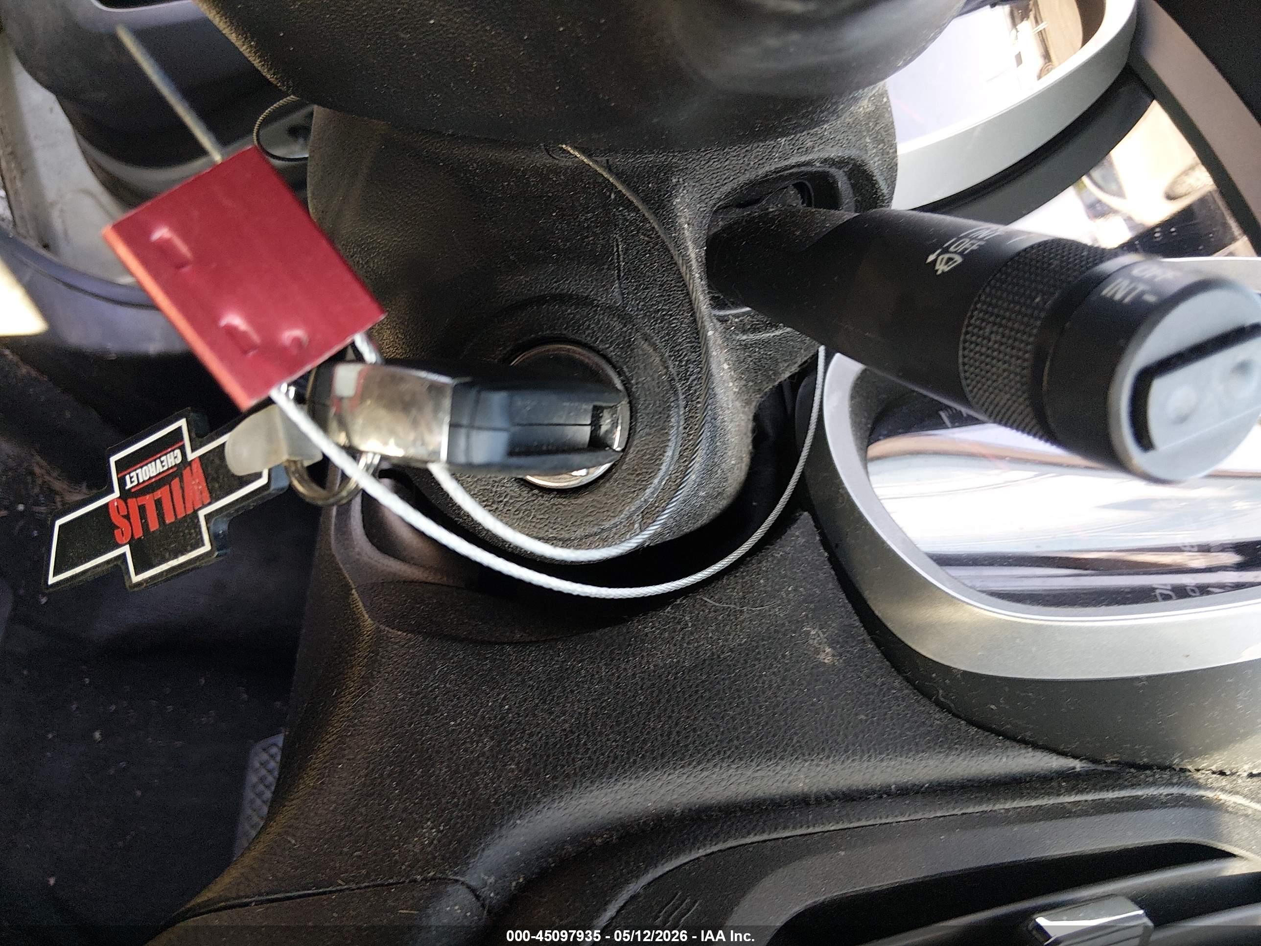 CHEVROLET EQUINOX image 11