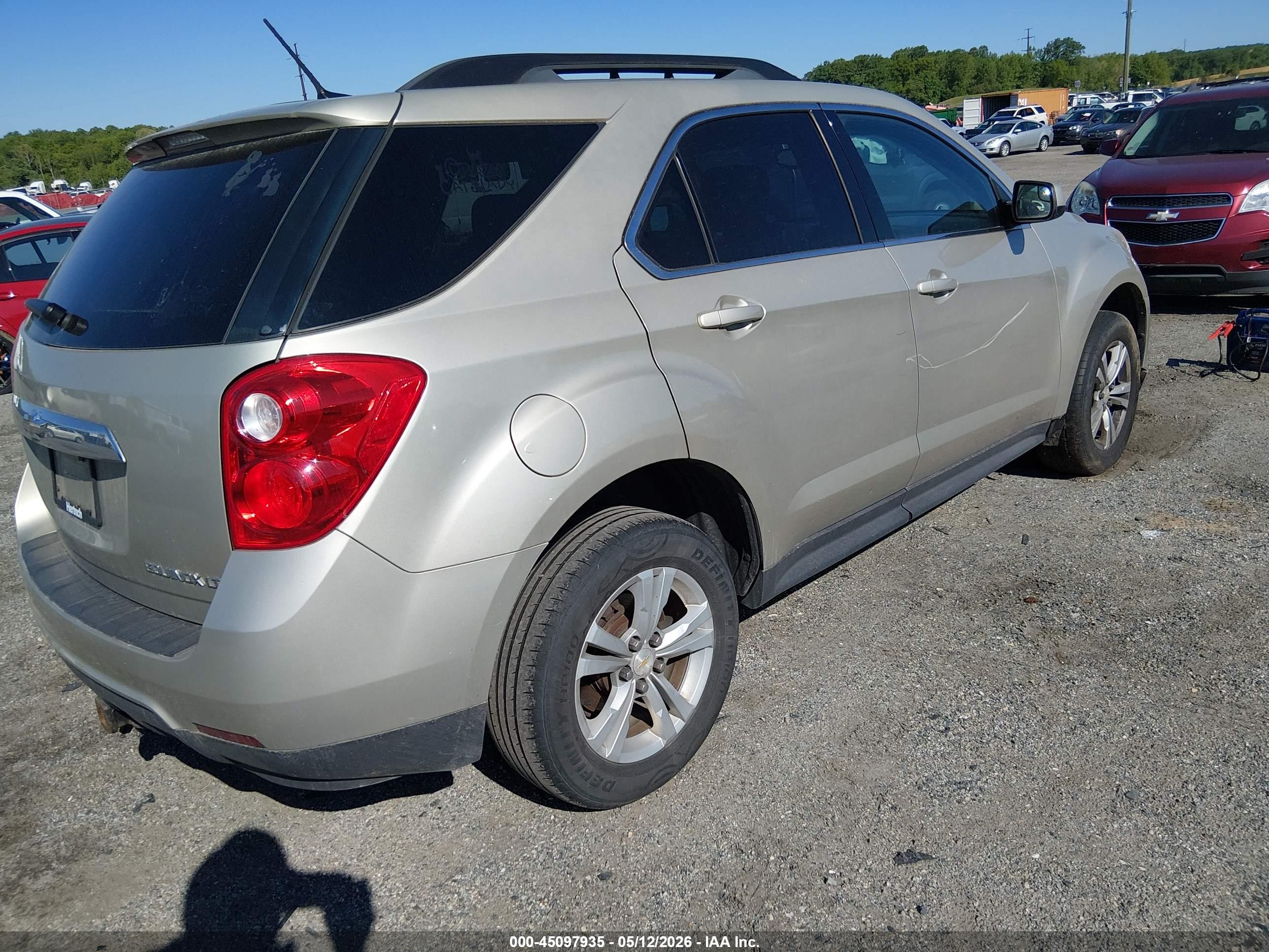 CHEVROLET EQUINOX image 4