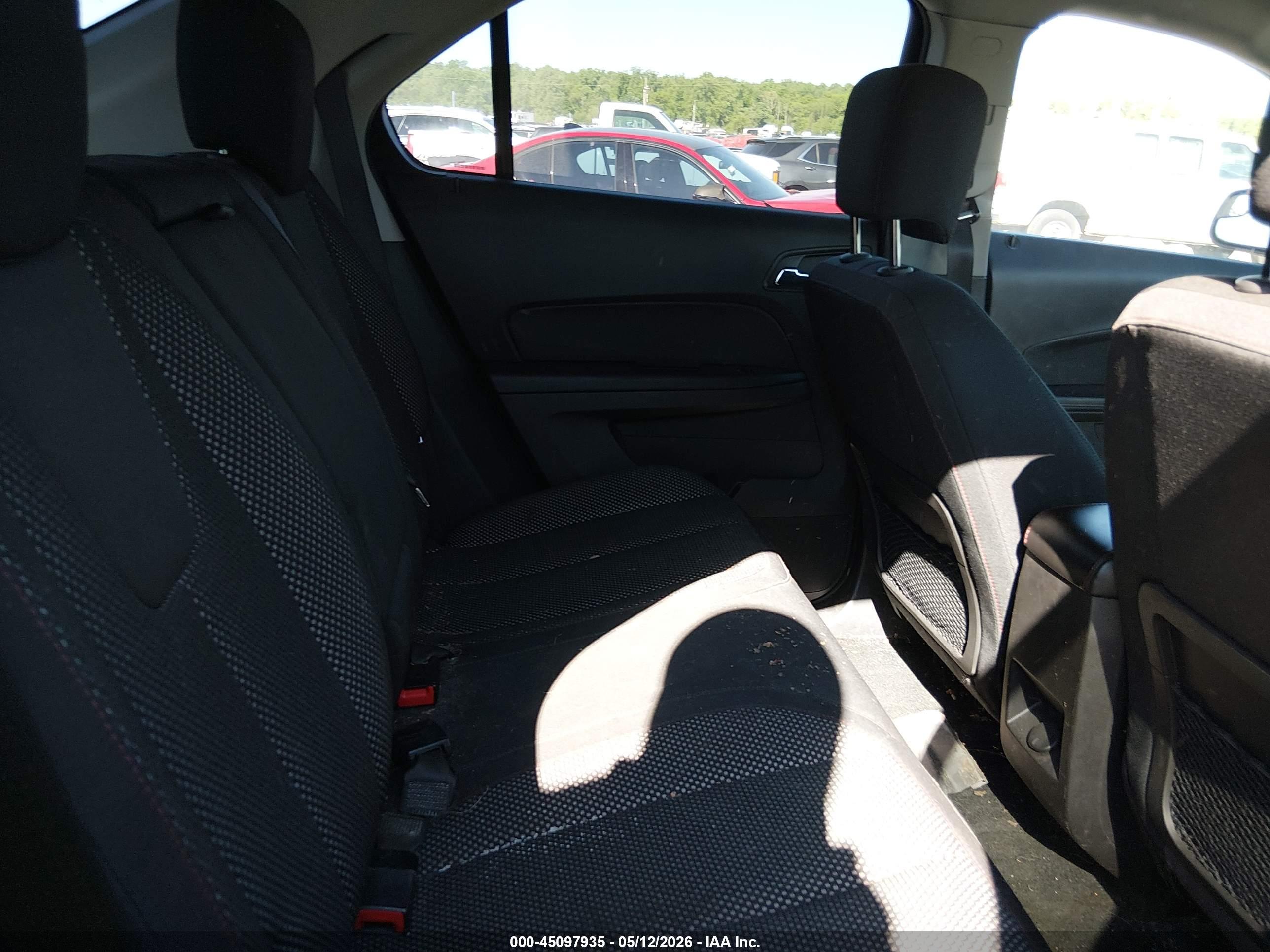 CHEVROLET EQUINOX image 8