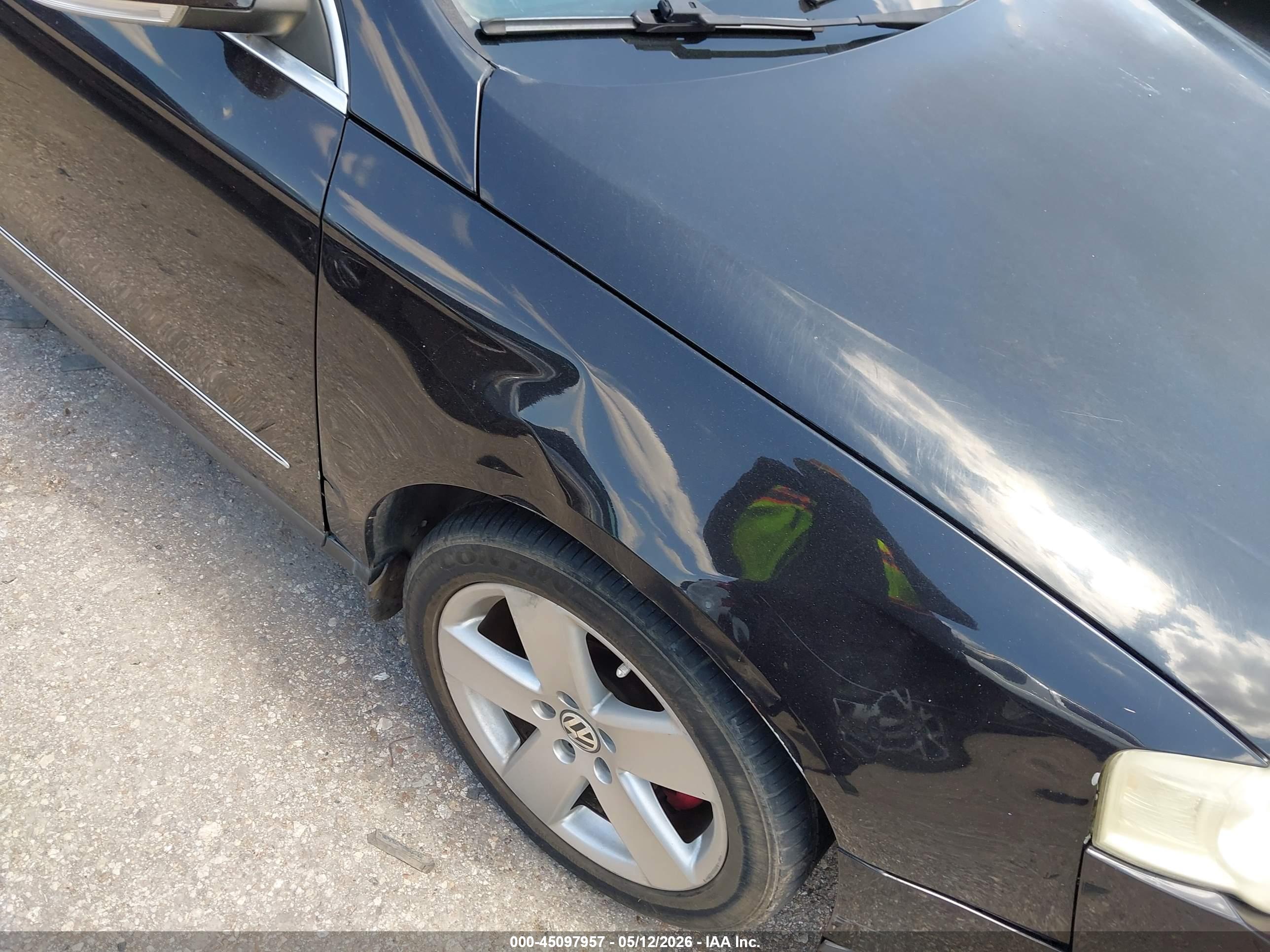 VOLKSWAGEN PASSAT image 6