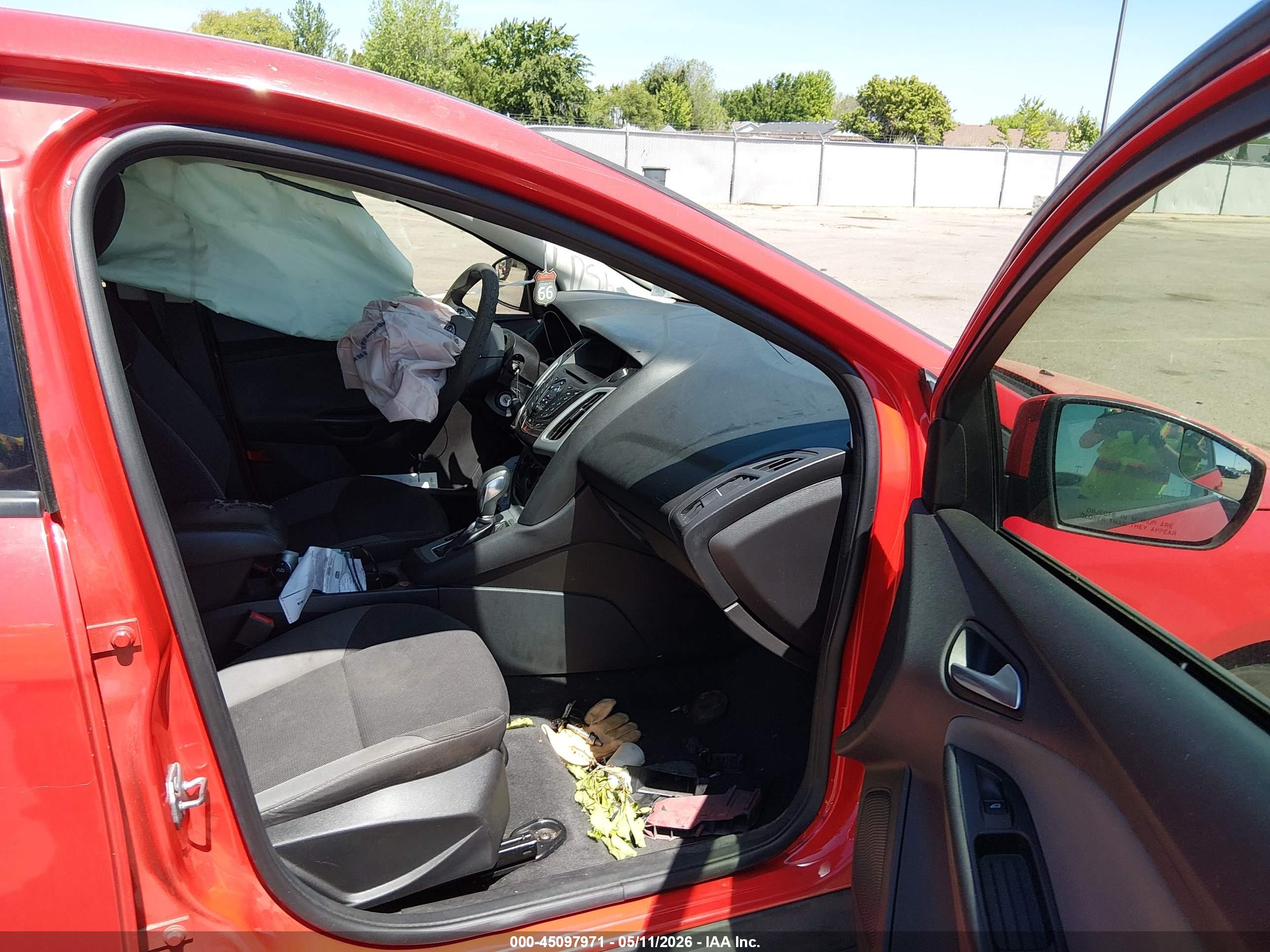 FORD FOCUS image 5
