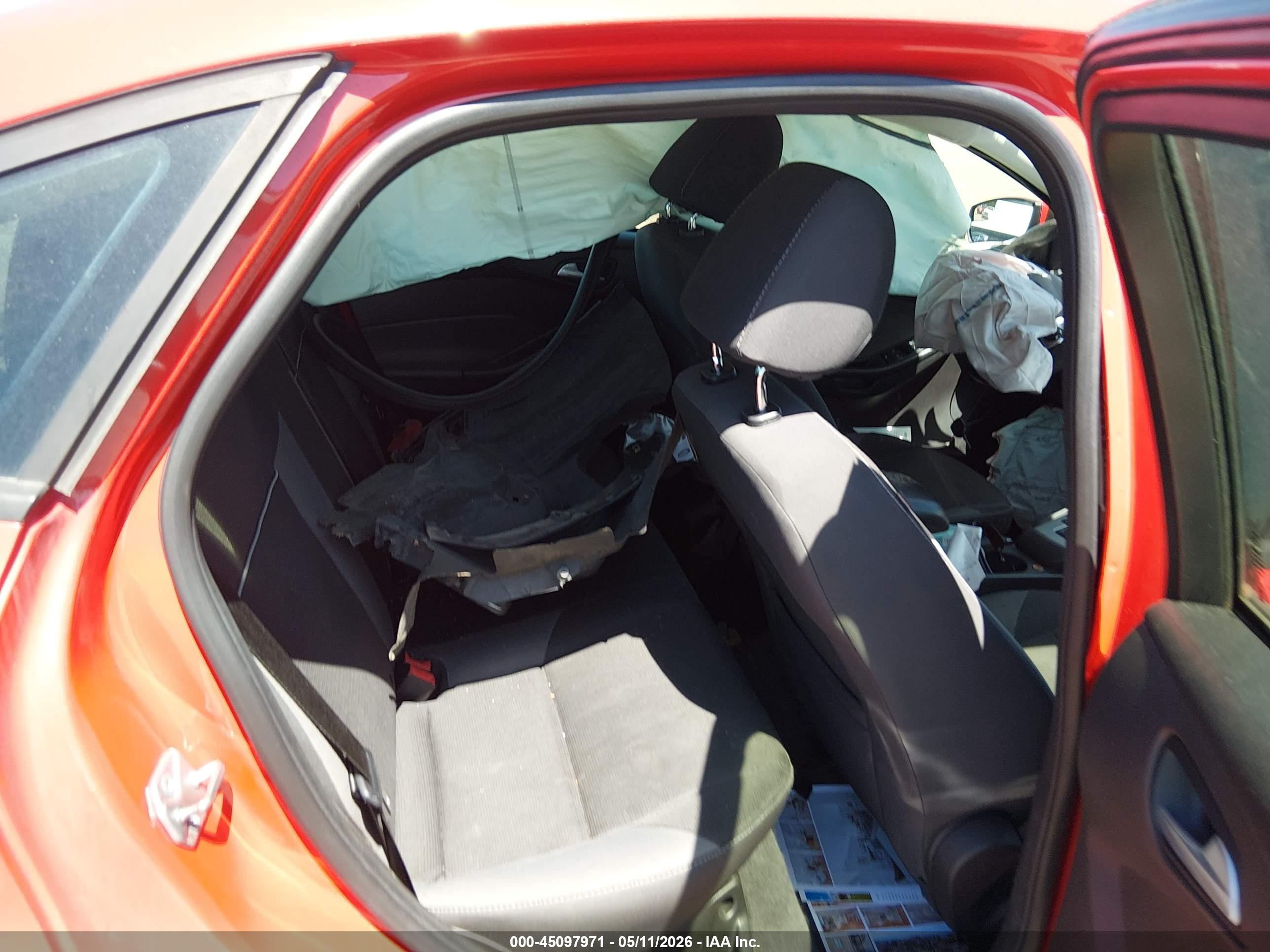 FORD FOCUS image 8