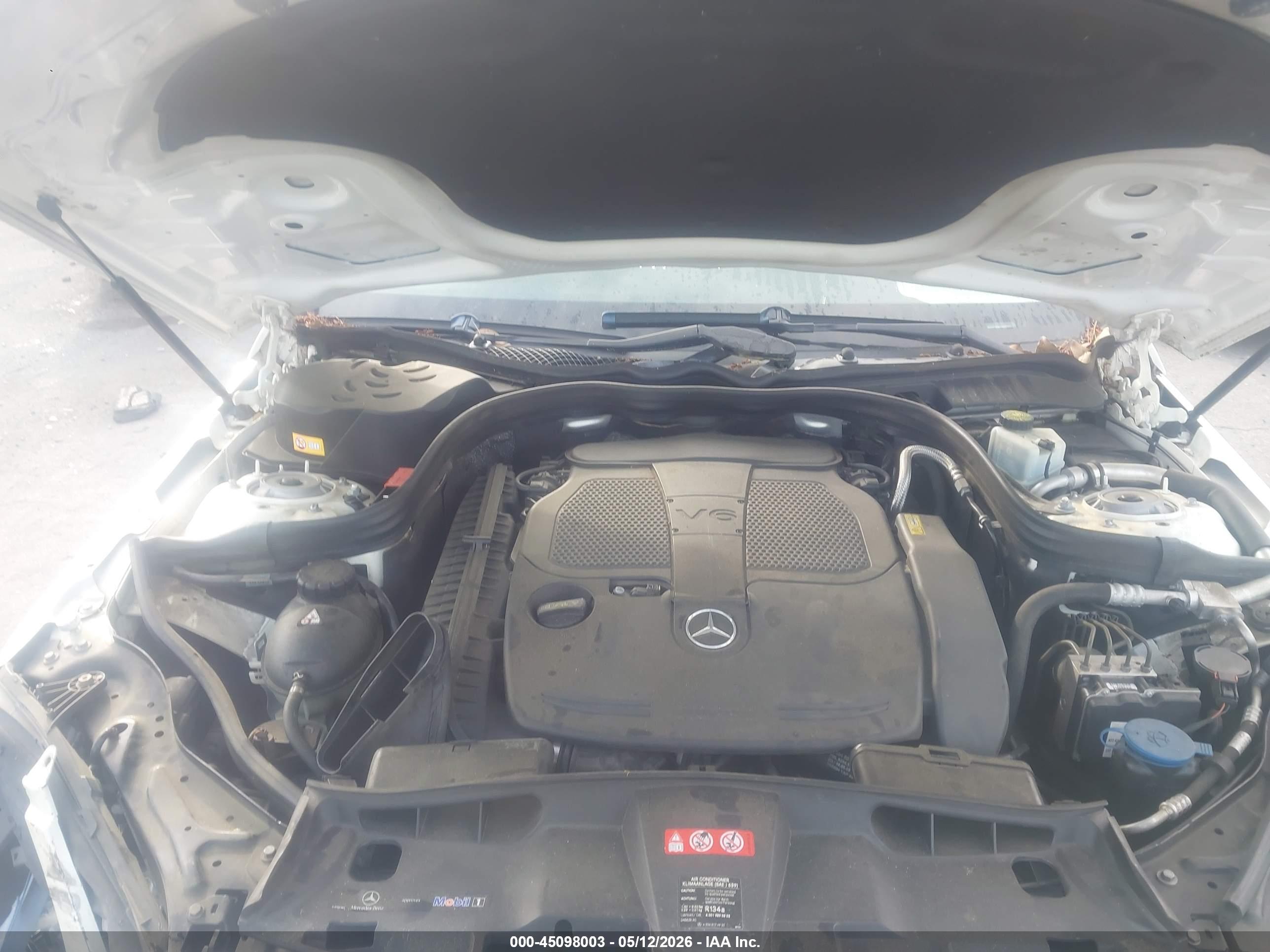 MERCEDES-BENZ E image 10