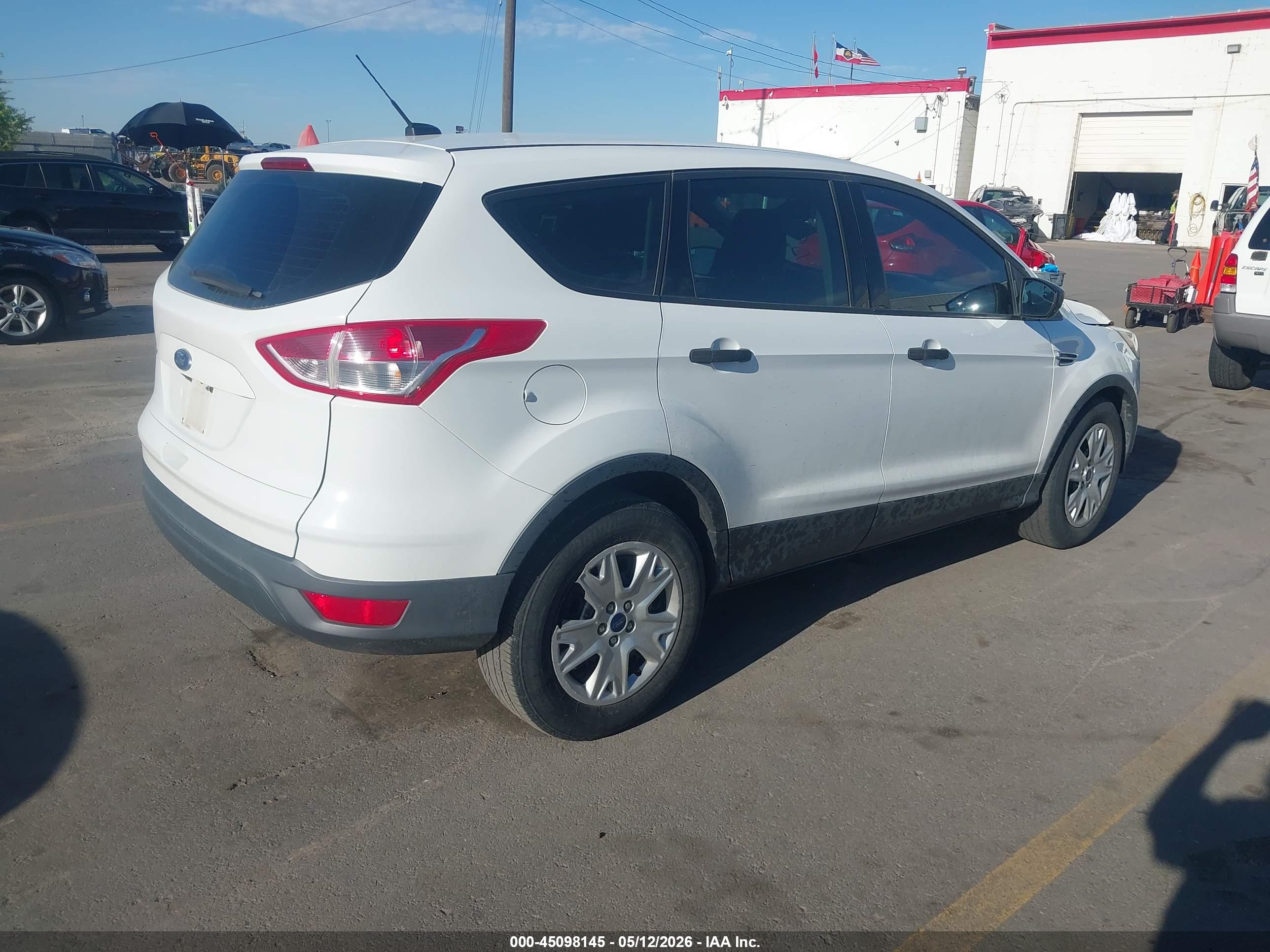 FORD ESCAPE image 4