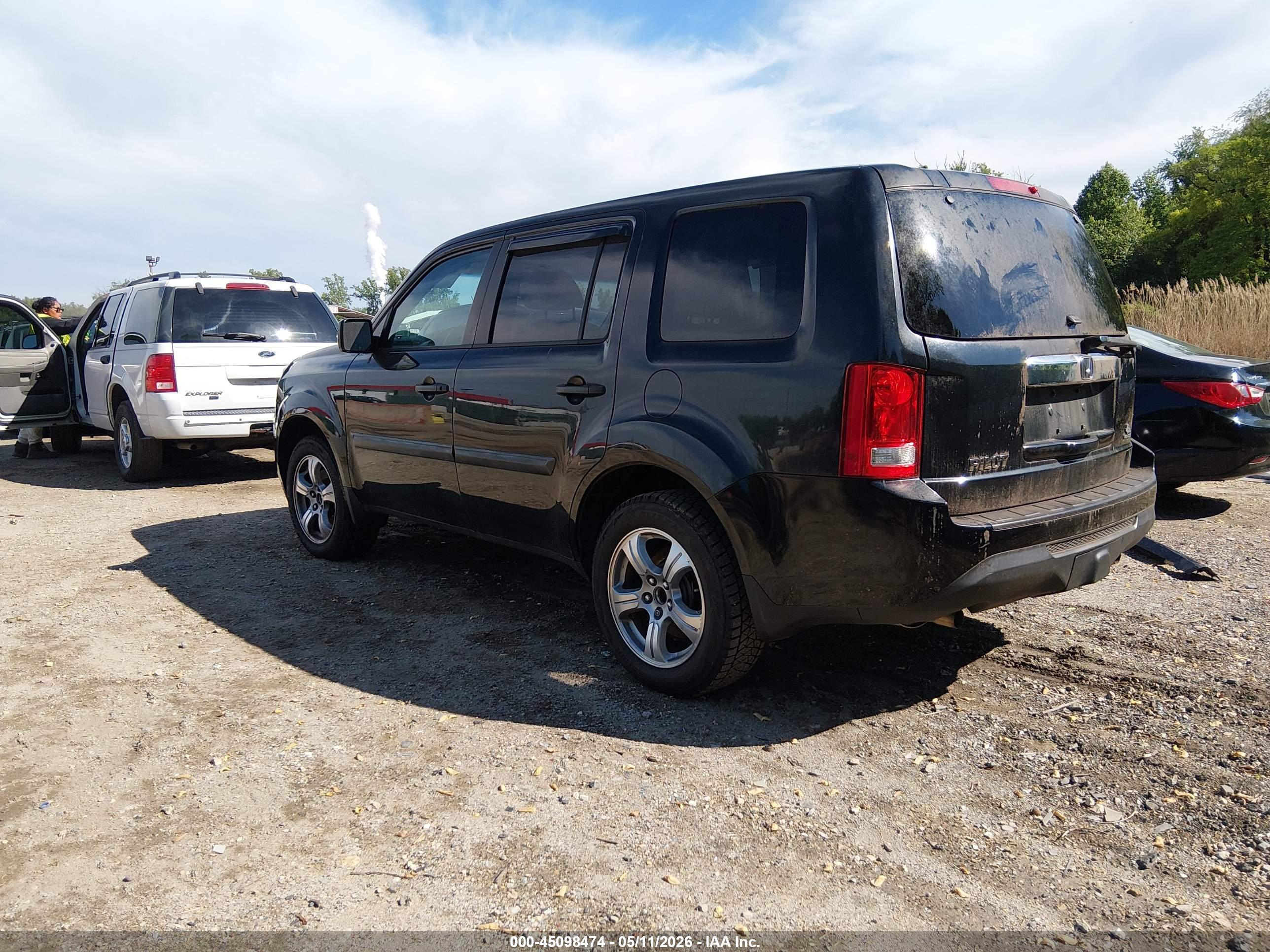 HONDA PILOT image 3