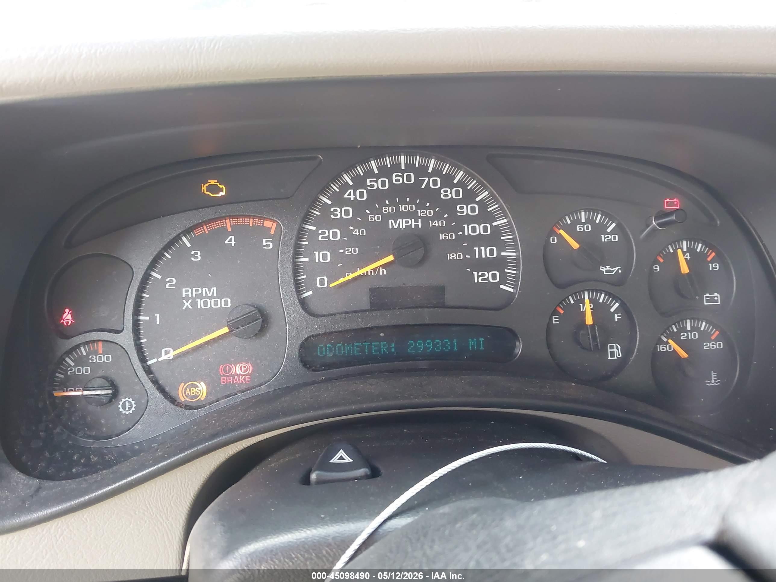 CHEVROLET SILVERADO image 7