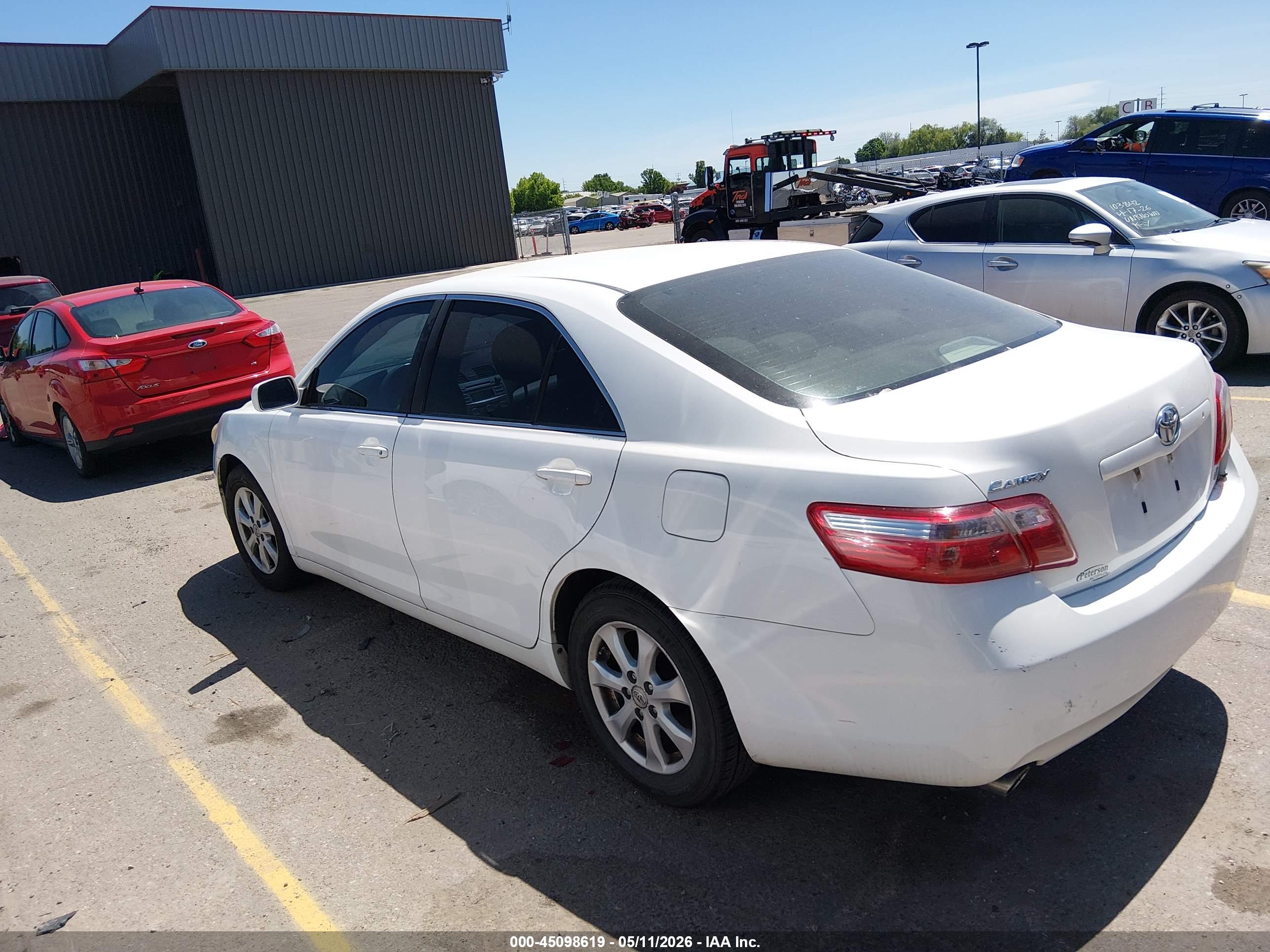 TOYOTA CAMRY image 3