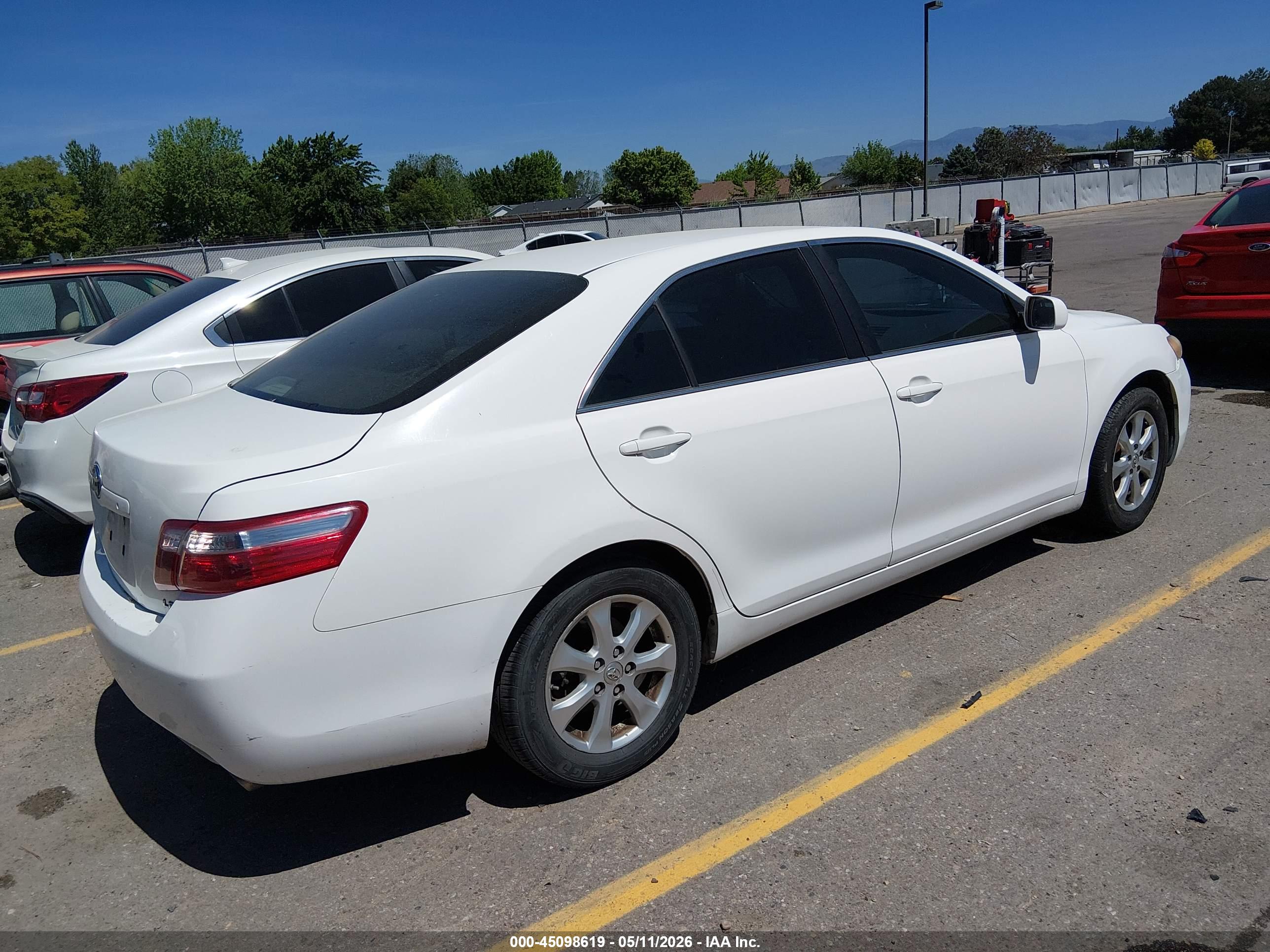 TOYOTA CAMRY image 4