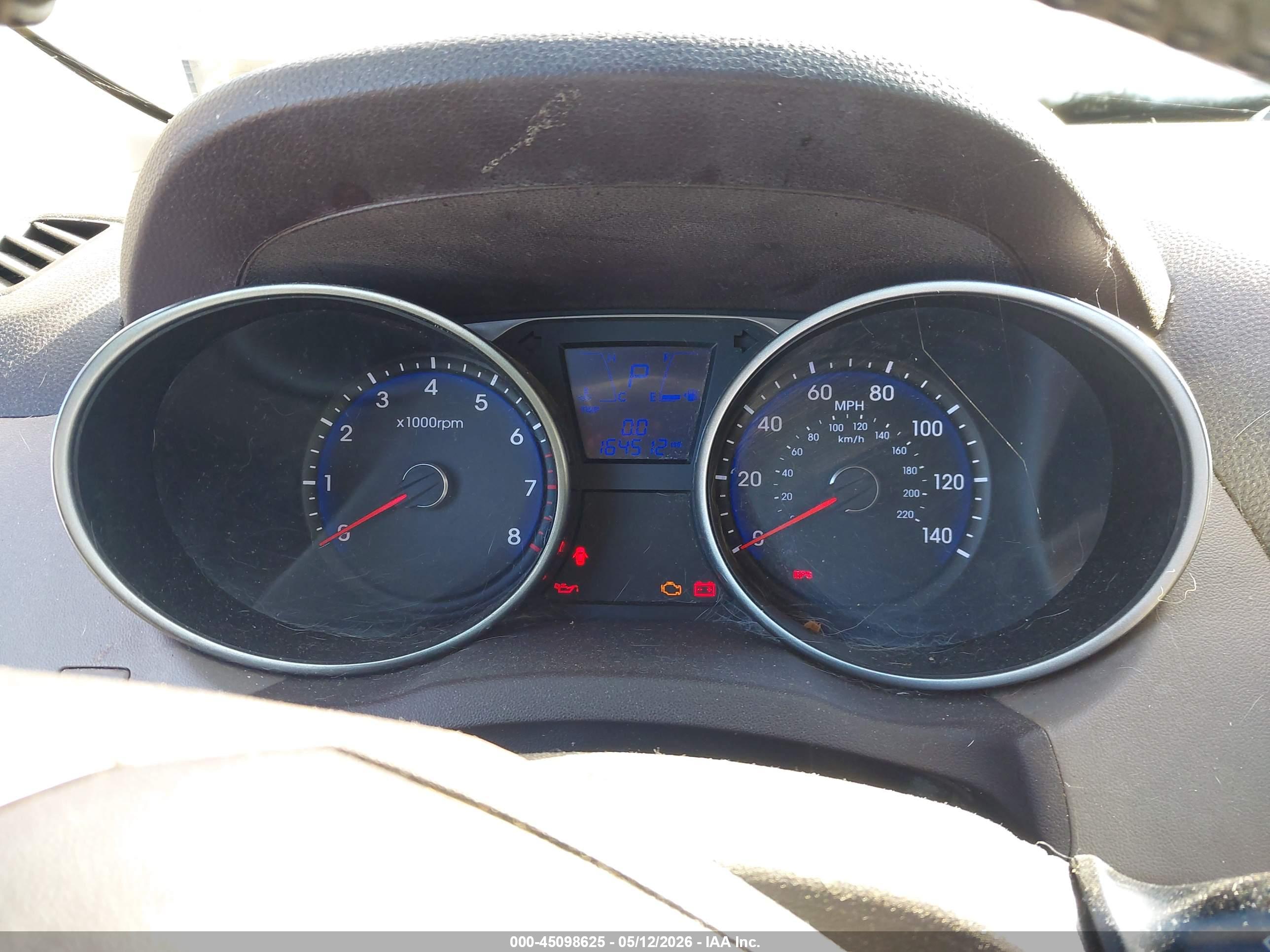 HYUNDAI TUCSON image 7