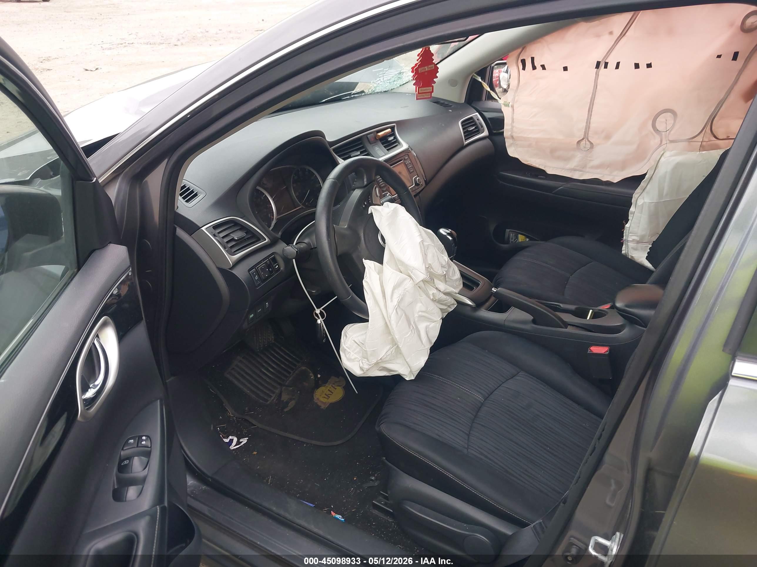 NISSAN SENTRA image 5
