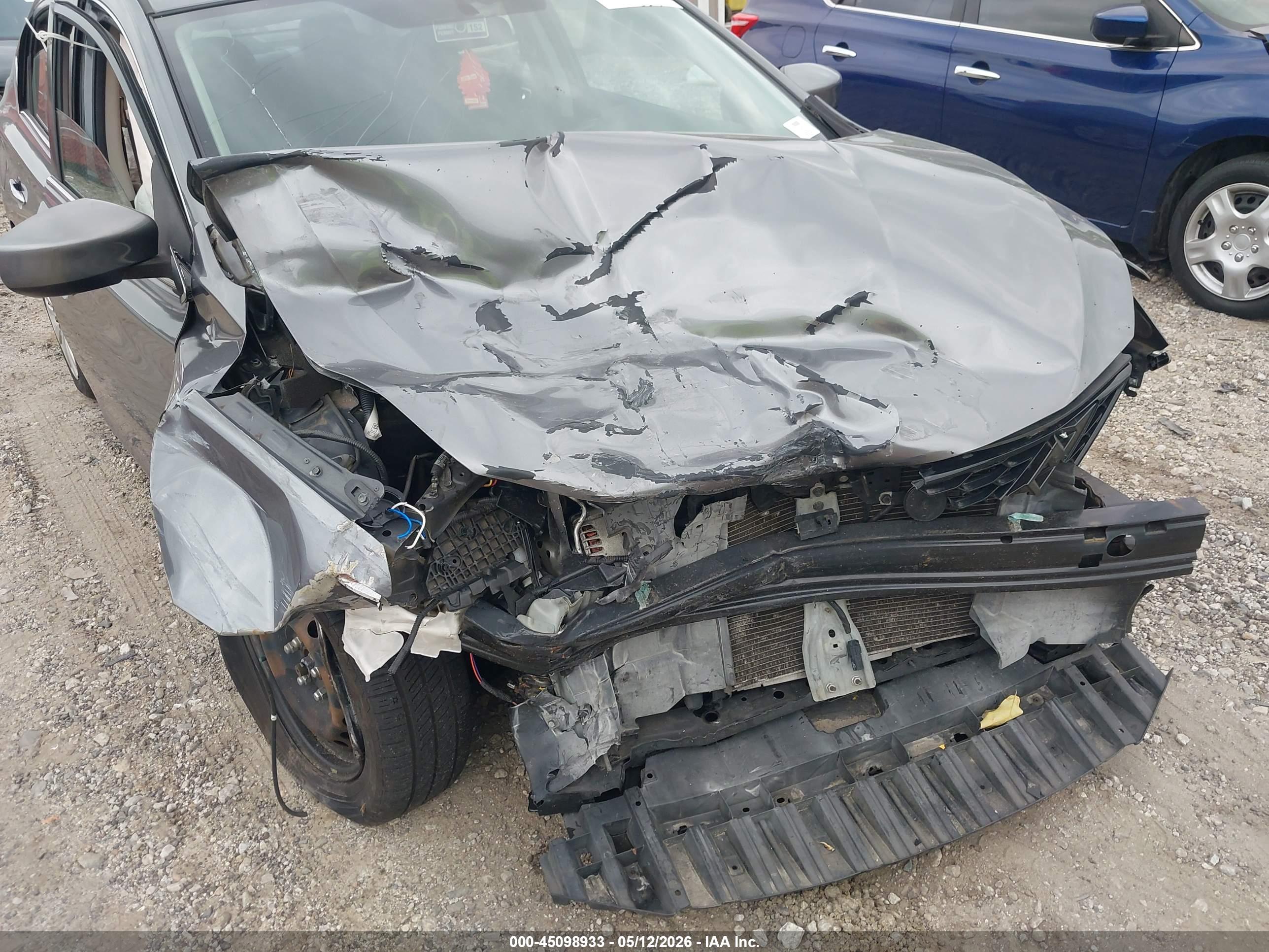 NISSAN SENTRA image 6