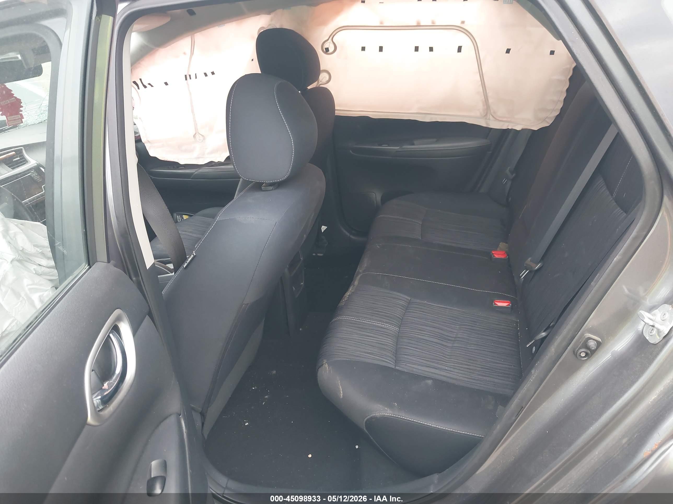 NISSAN SENTRA image 8