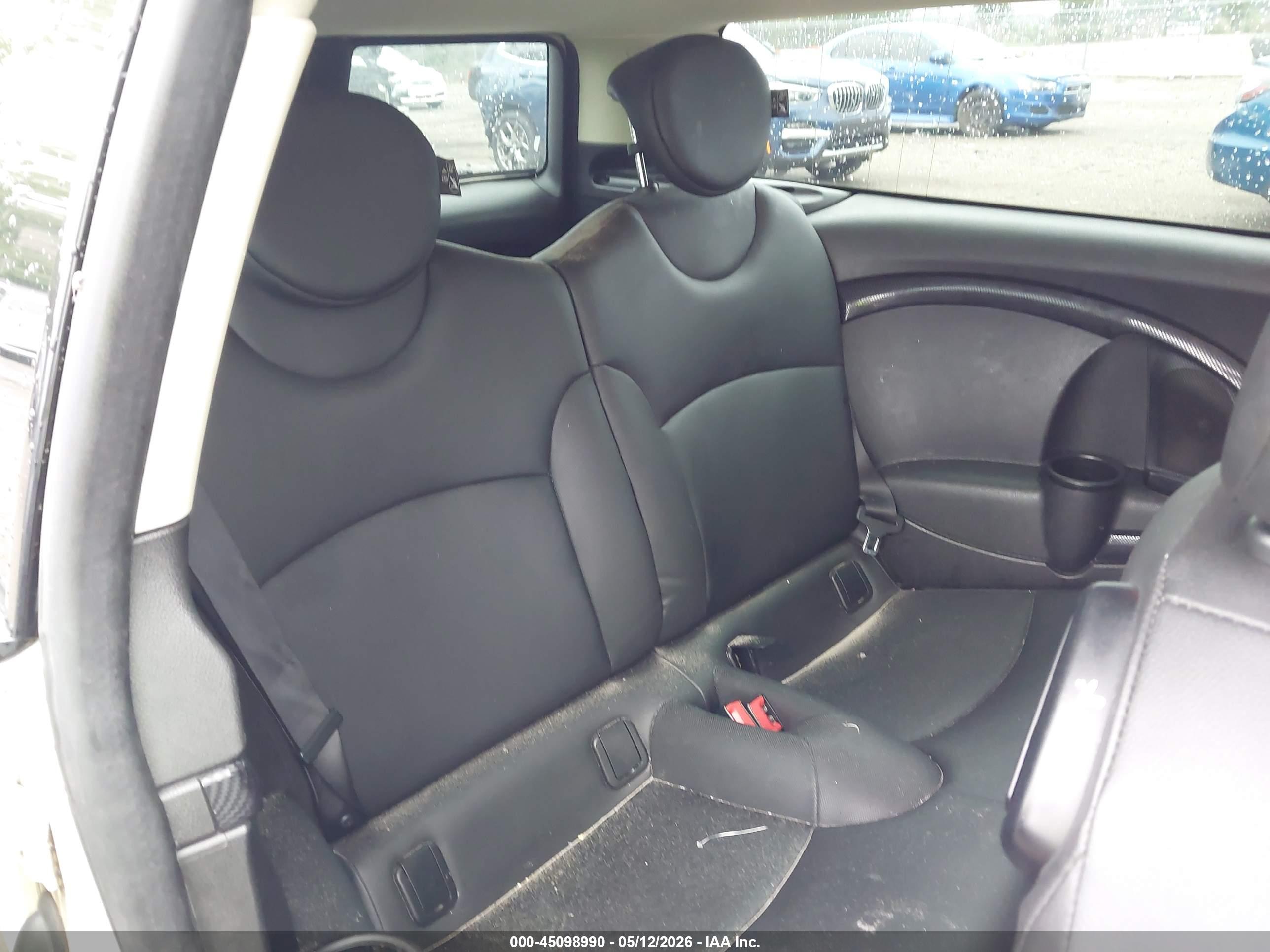 MINI COOPER image 8
