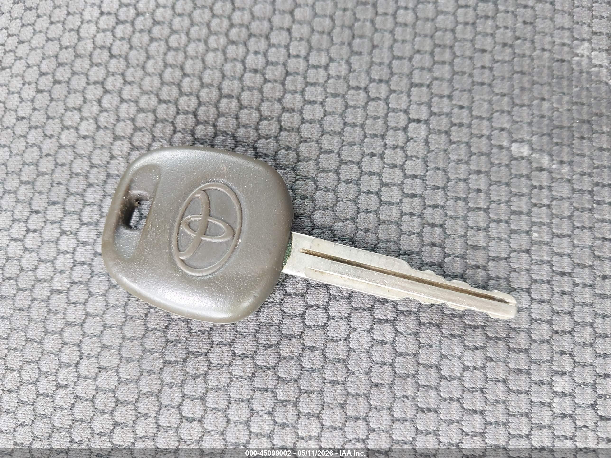 TOYOTA MATRIX image 11