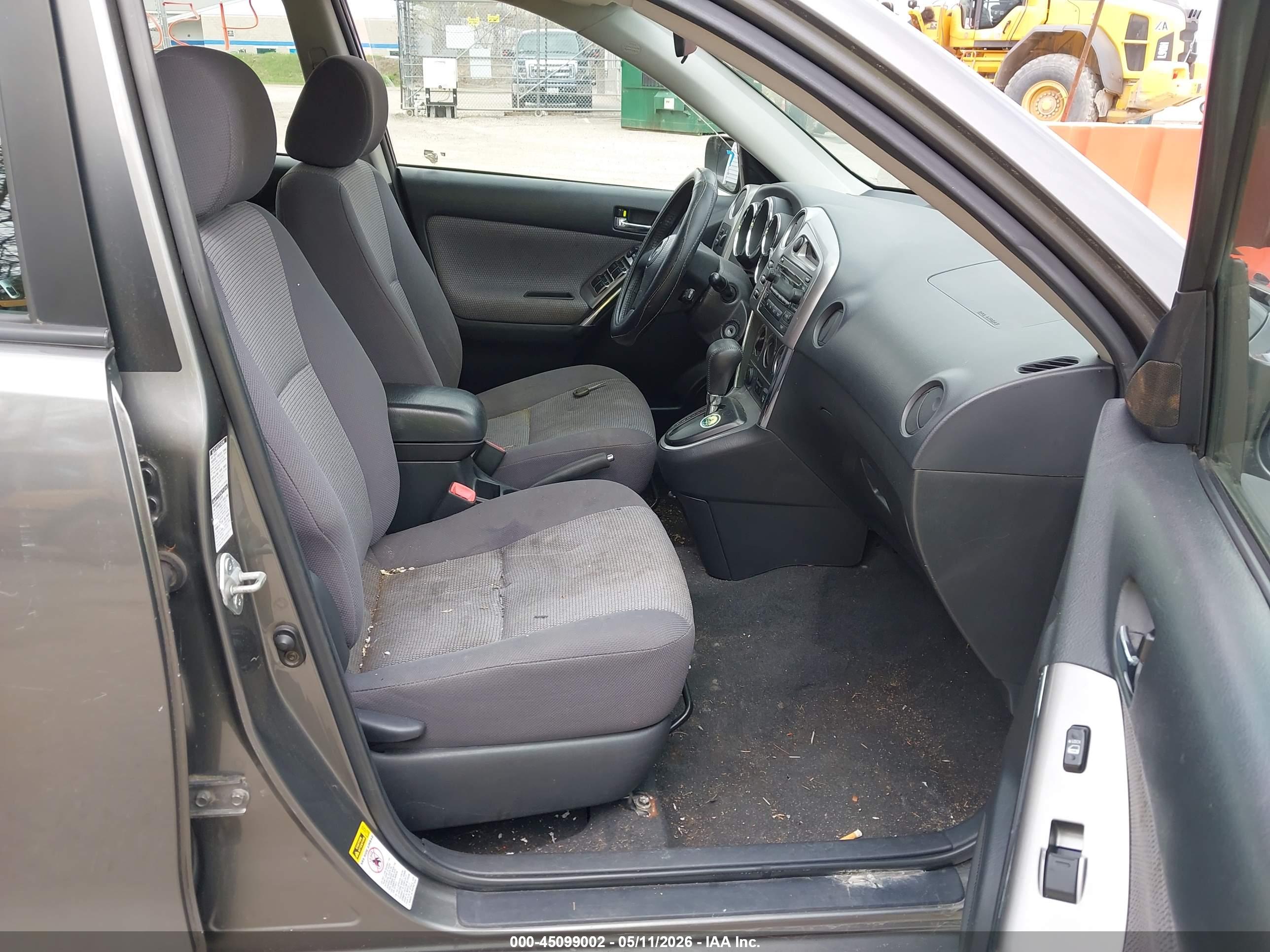 TOYOTA MATRIX image 5