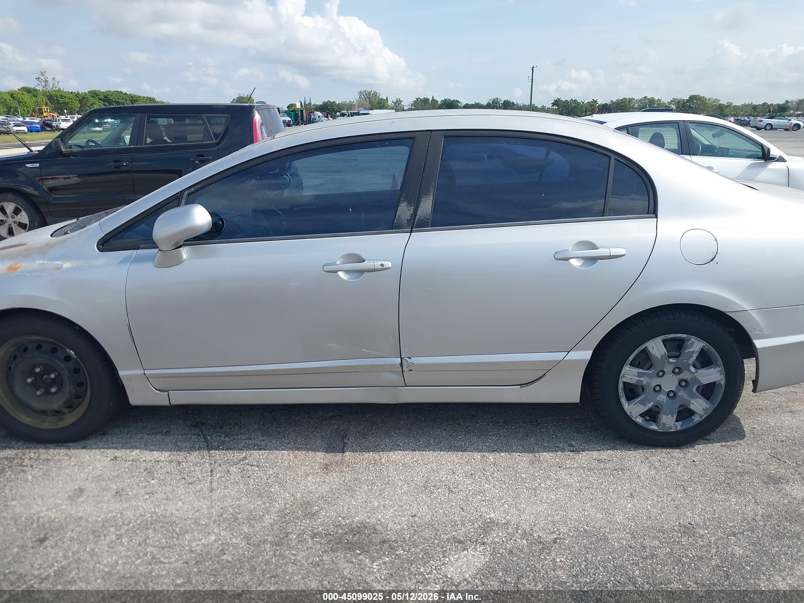 HONDA CIVIC image 6